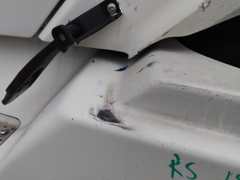 For 2004 FREIGHTLINER COLUMBIA 112 SIDE FAIRING Right , FL