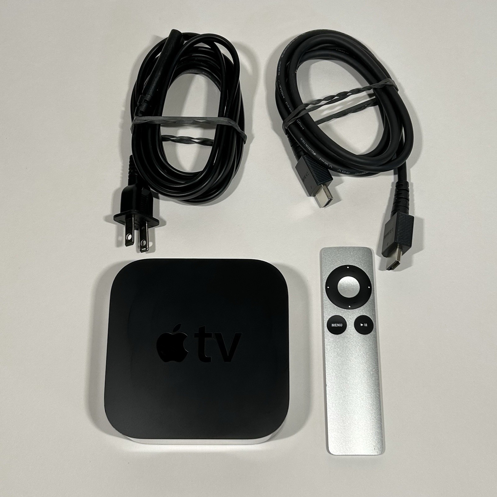 Apple TV (4th Generation) 64GB HD Media Streamer A1625 - (Remote A1294) HDMI Cbl