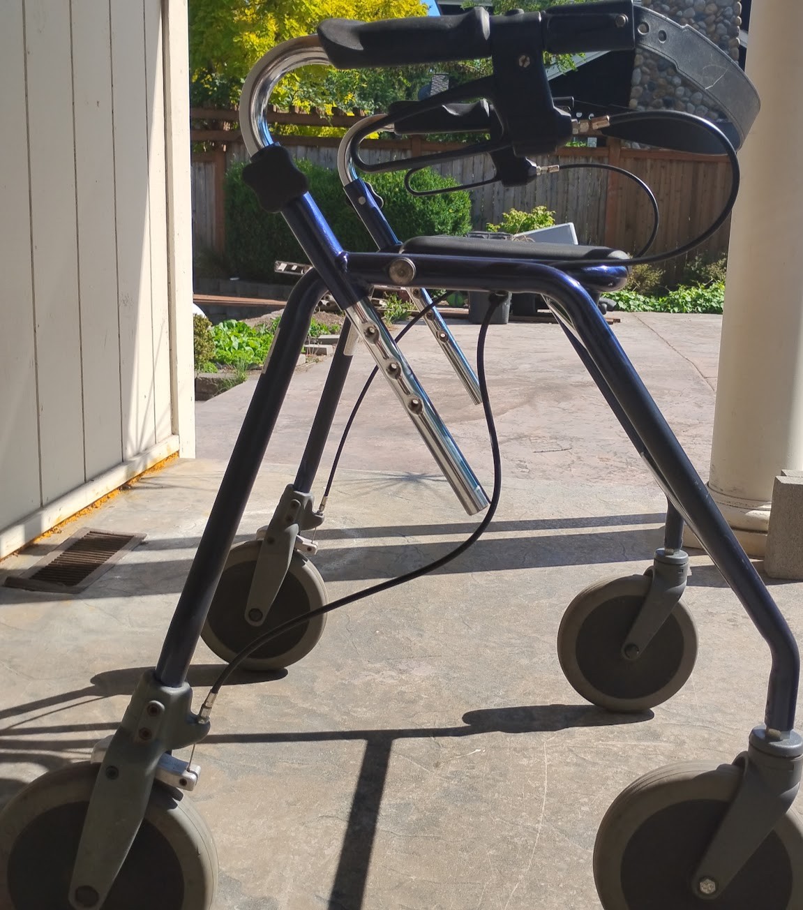 Dolomite Maxi + Plus 650 Rollator Walker Heavy Duty Rolling Bariatric 452 Lbs