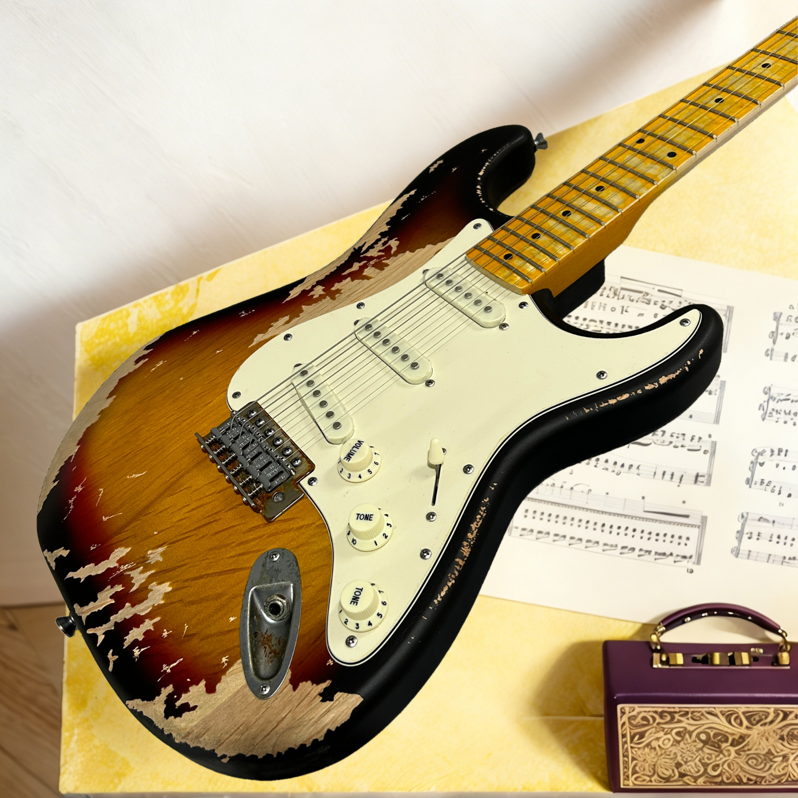 Aged ST Electric Guitar Vintage Sunburst Color Alder Body Maple Fretboard