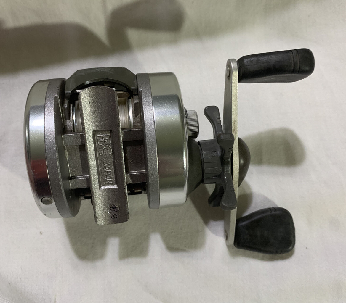 Quantum Iron IR120C Multi-Purpose Bait Casting Fishing Reel Made in Japan
