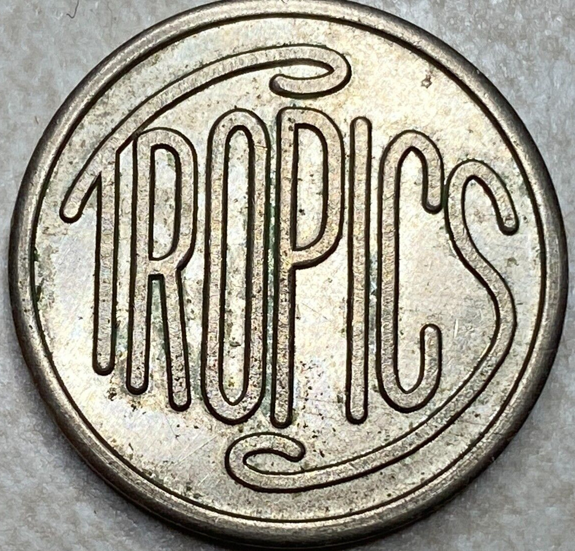 Tropics Minneapolis Jukebox Pinball Arcade Trade Slot Token T1379