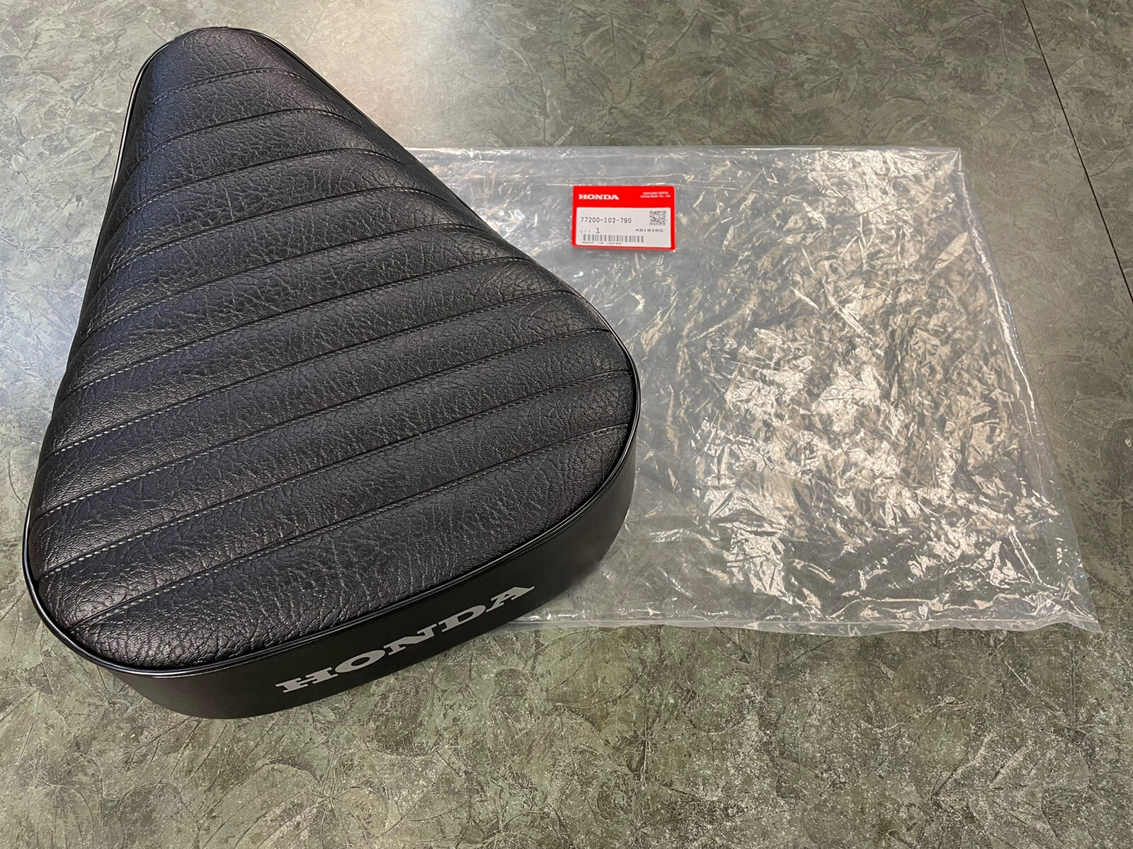 Genuine OEM Honda Seat Assembly CT90 Trail 90 CT110 Trail 110 77200-102-790