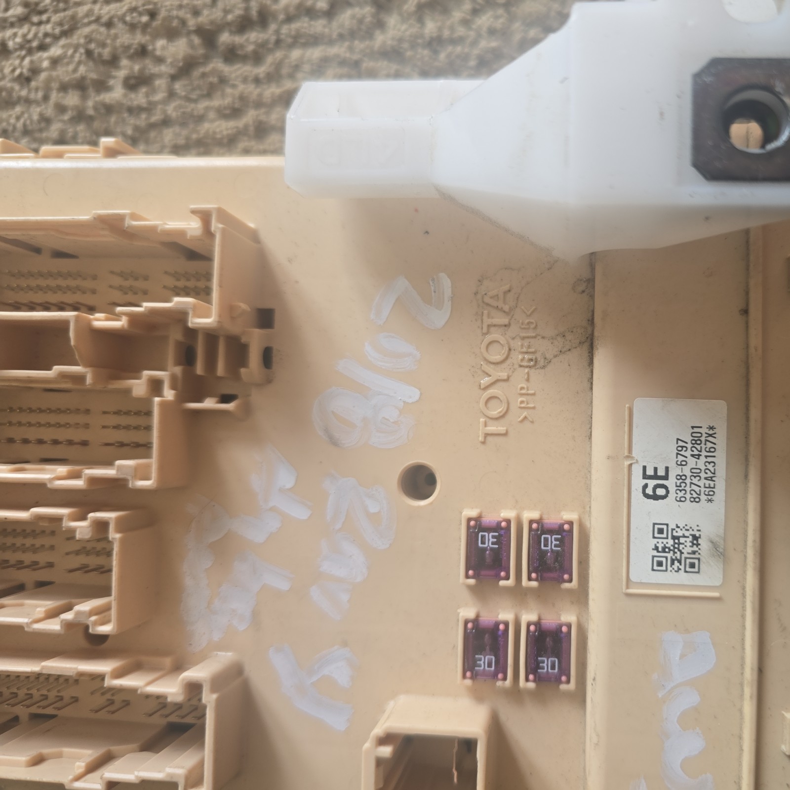2016-2018 Toyota Rav4 Multi Plex Network Computer Module Unit 82730-0R101