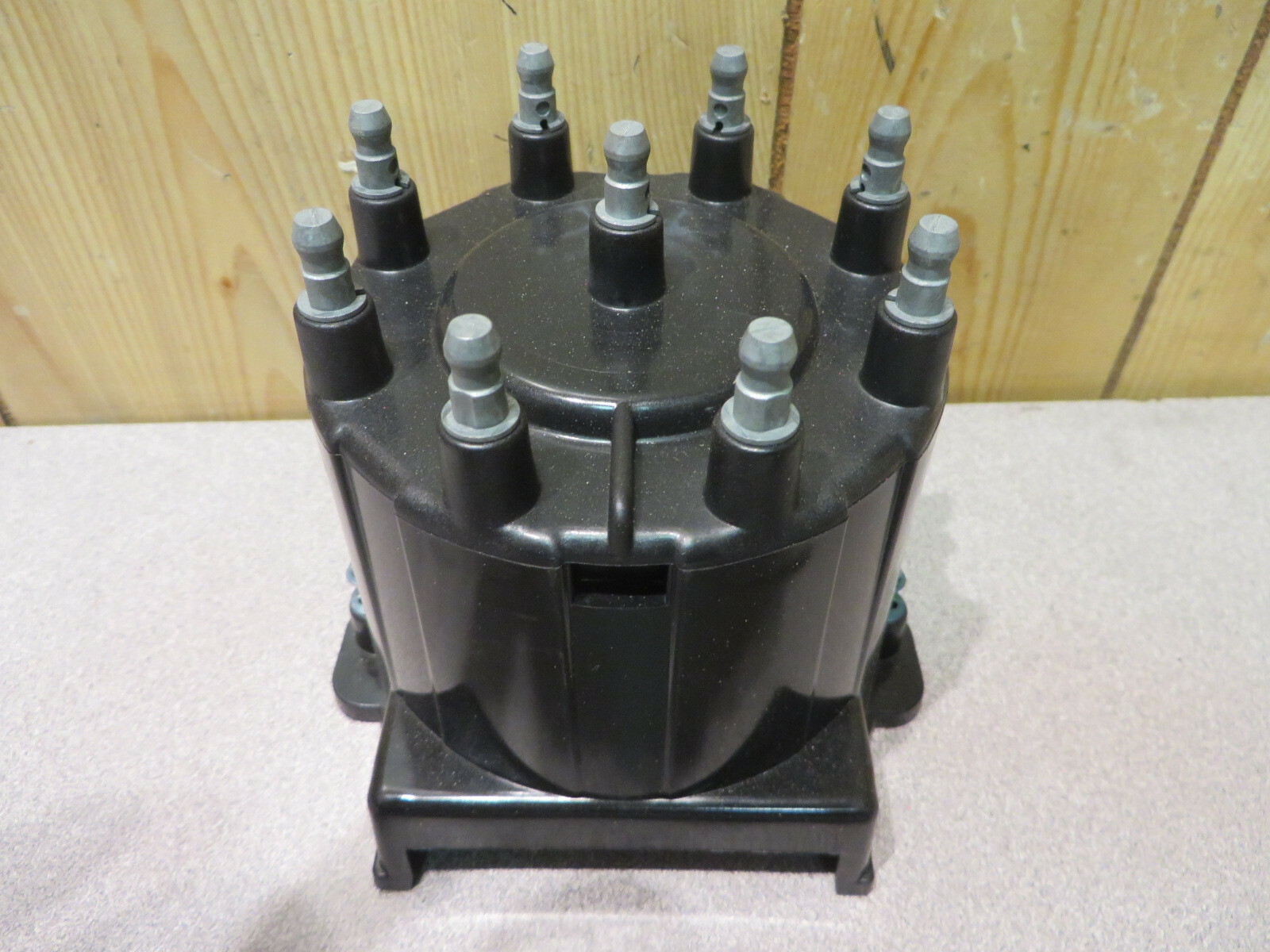 DISTRIBUTOR CAP mighty brand # 3-361 NOS NIB GM V8 made in USA