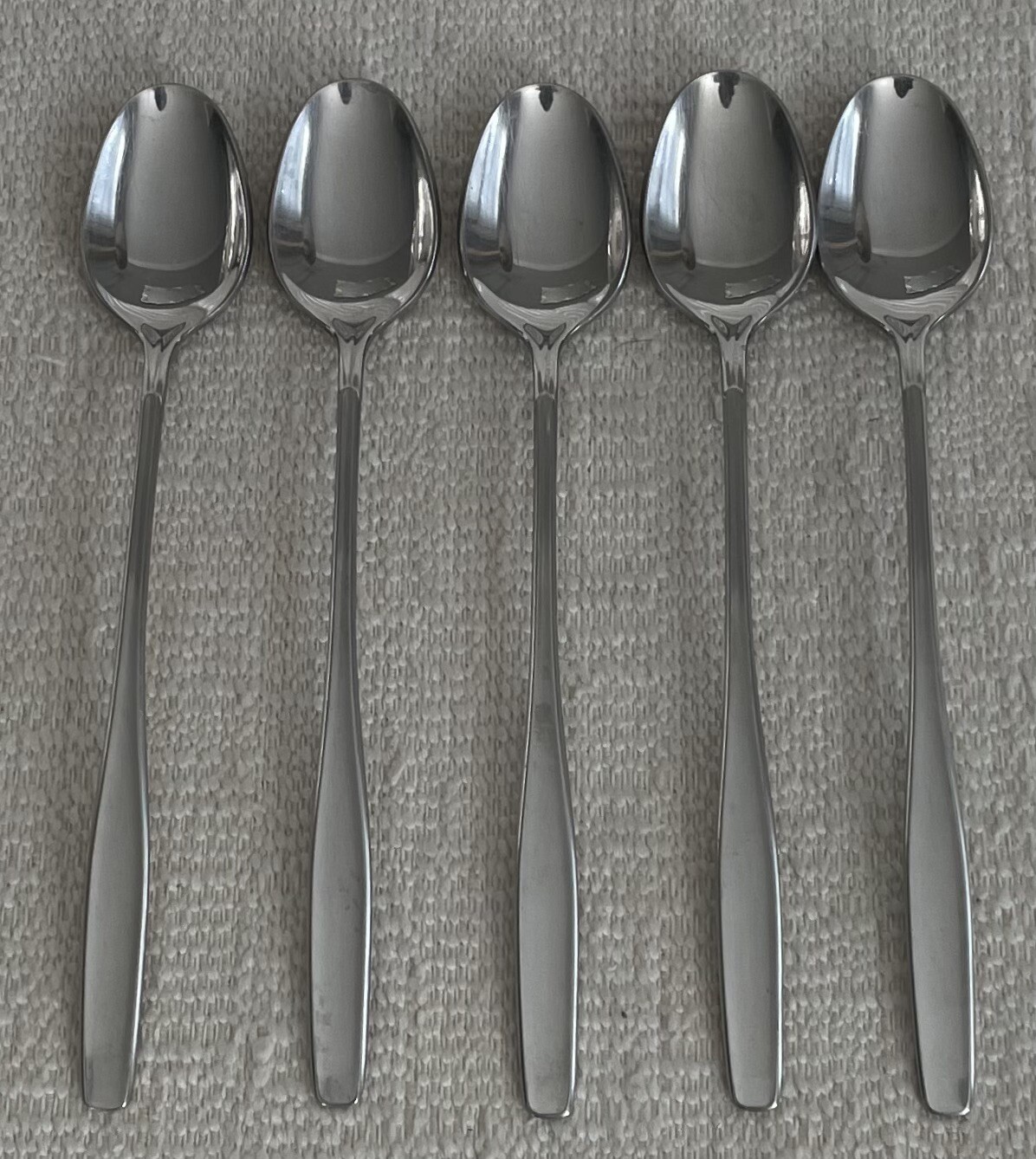 Set of 5 International Stainless MODERN LIVING Iced Teaspoons 7 1/2"