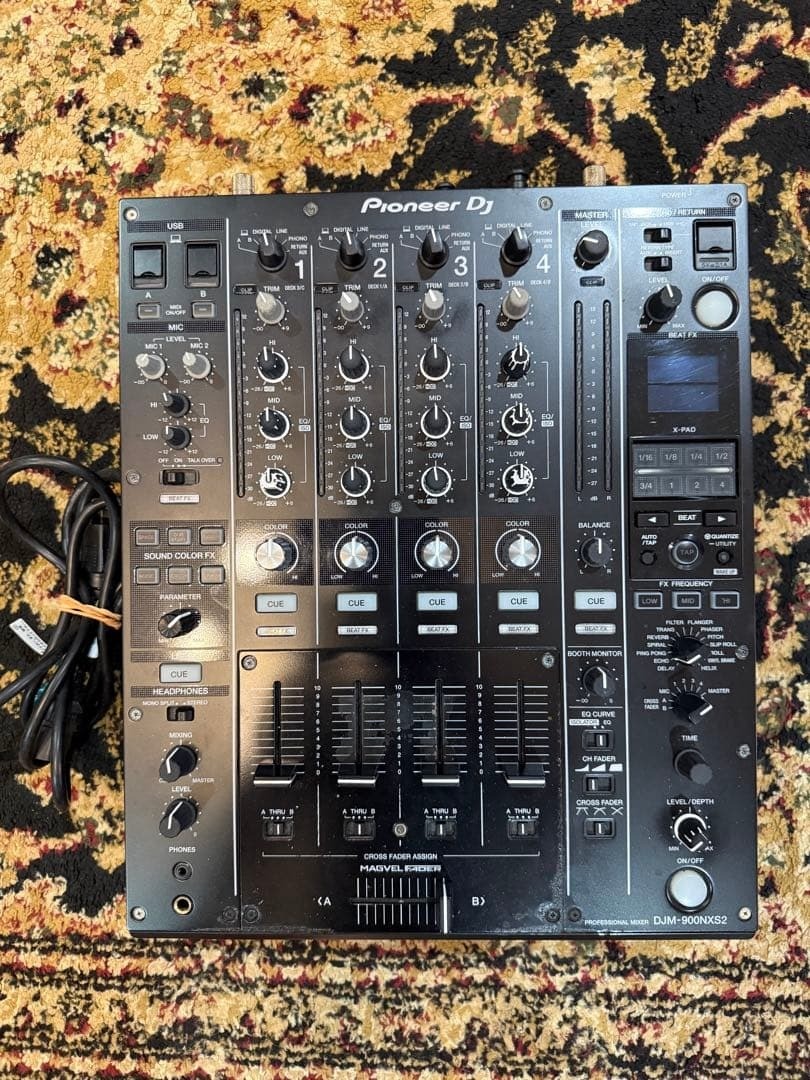 Pioneer DJ DJM-900NXS2 4-Channel Professional DJ Mixer 64-Bit Nexus2 Used Japan