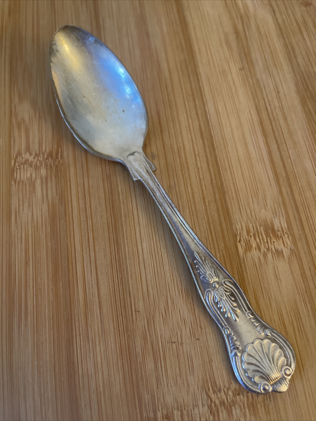 International Silver Co Silverplate KINGS Plume Shell TEASPOON 6”