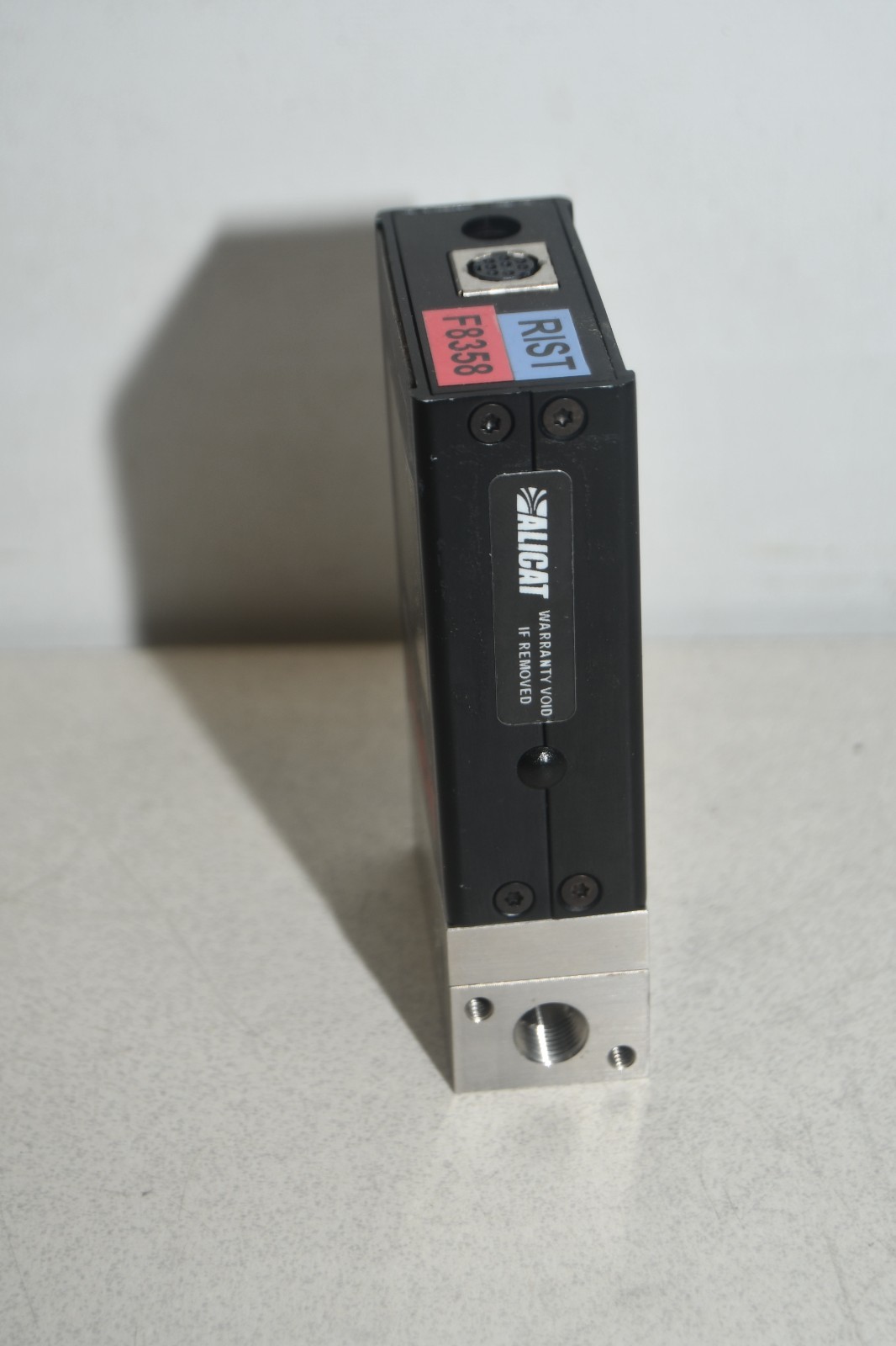 ^ Alicat M-5SLPM-D/5M Gas: N2 Flow Controller #X8355