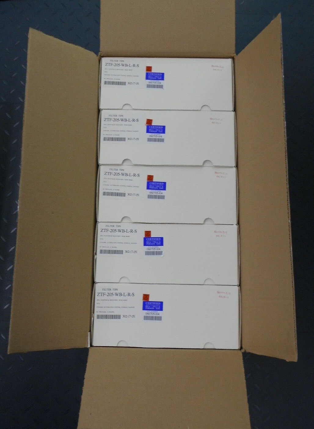 1 CASE OF AXYGEN ZTF-205-WB-L-R-S 200UL MAXYMUM RECOVERY STERILE PIPET TIPS