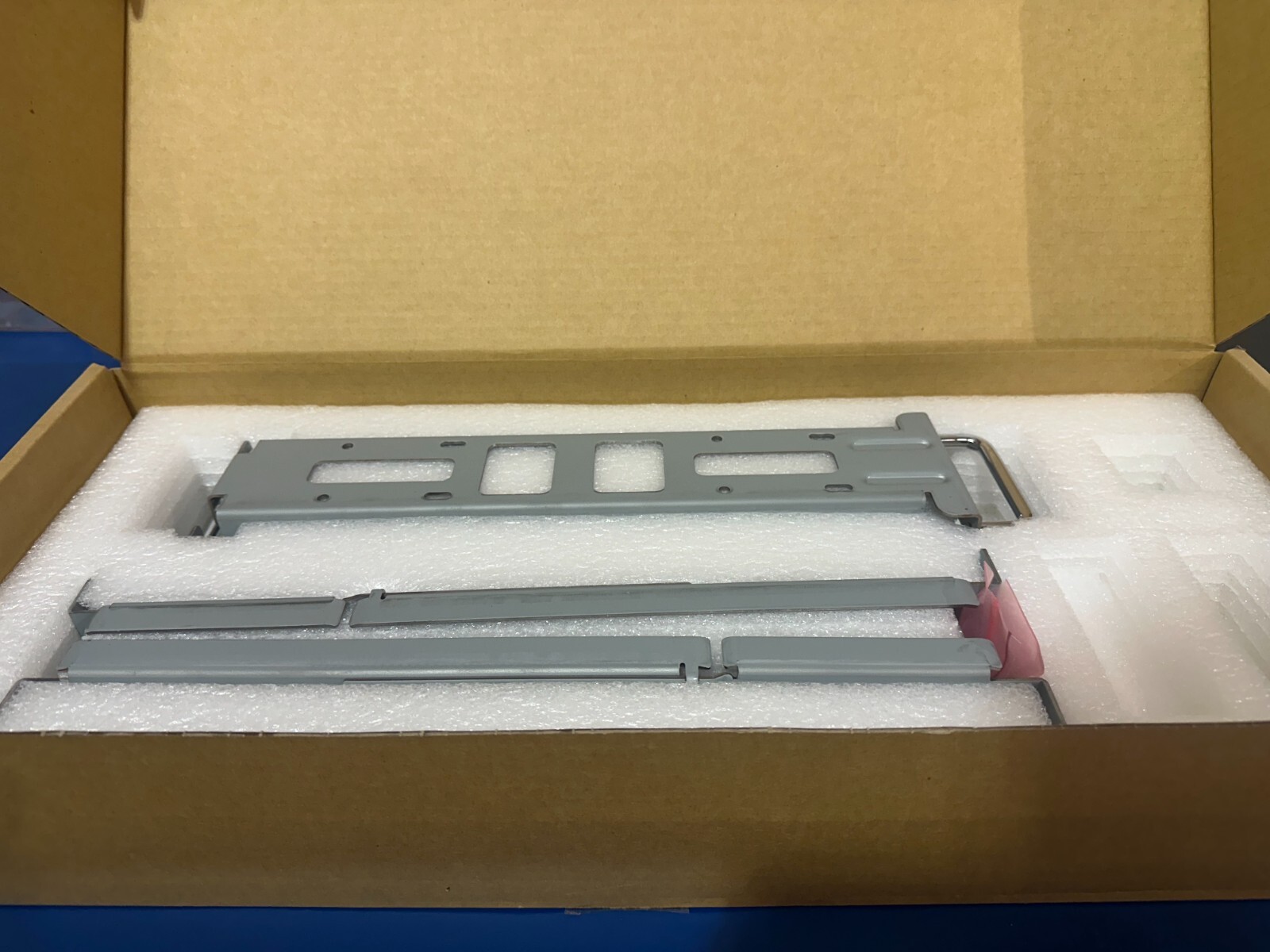 370-6460/X7904A Sun Netra 240 Server 600mm x 600 mm Rackmount Kit