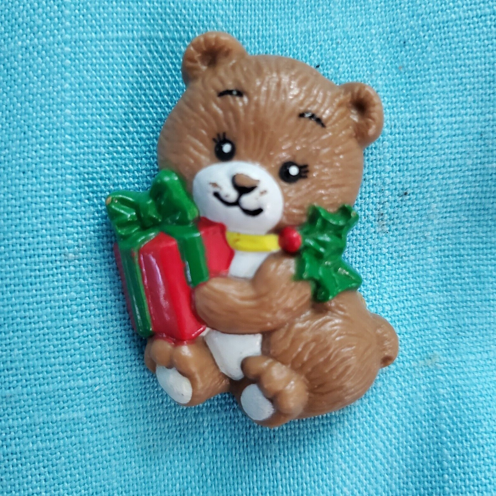RUSS - "CHRISTMAS BEAR PIN"   LOOK!!