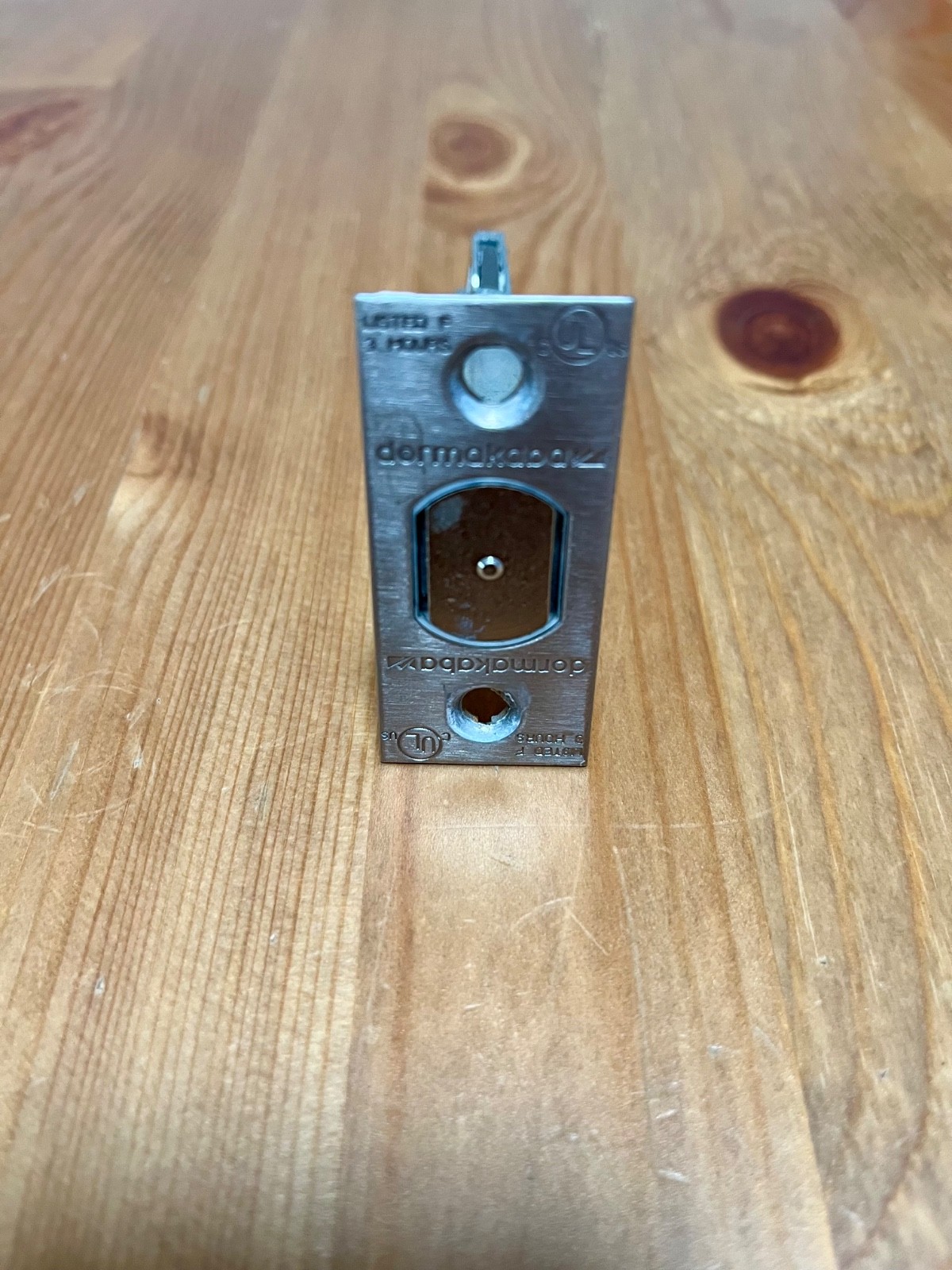 Rental smart lock: Oracode 480i Deadbolt keyless lock/OraCode Smart Controller