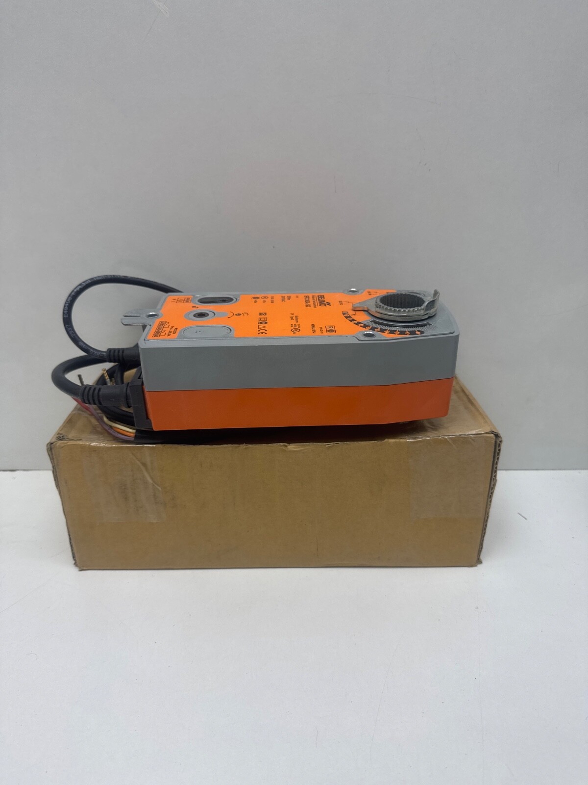 BELIMO SF230A-S2 SPRING RETURN ACTUATOR 20Nm 230V