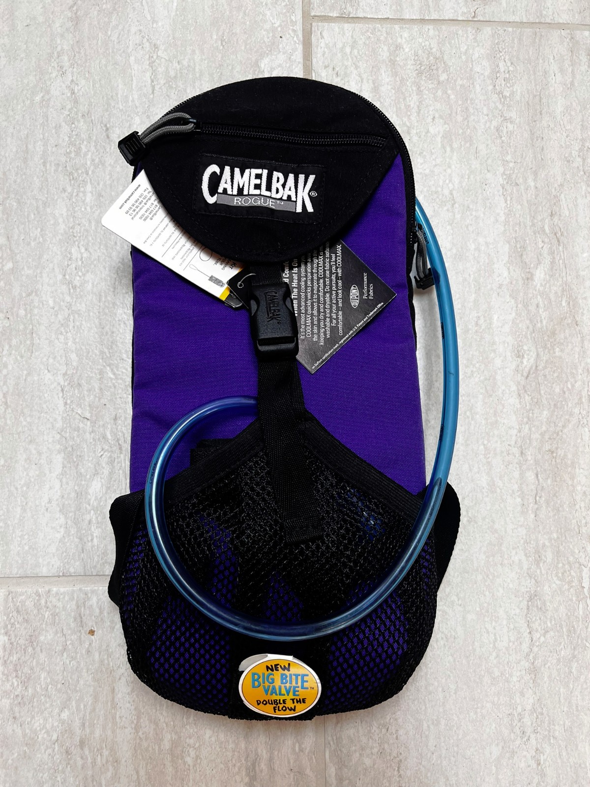 CamelBak Rogue Light Bike Hydration Pack 70oz Red Hiking Backpack Travel Bag NEW