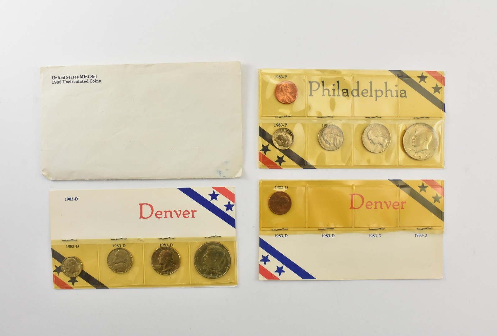1983-P/D Uncirculated Souvenir Mint Set W/ Envelope Coins Magazine *8983