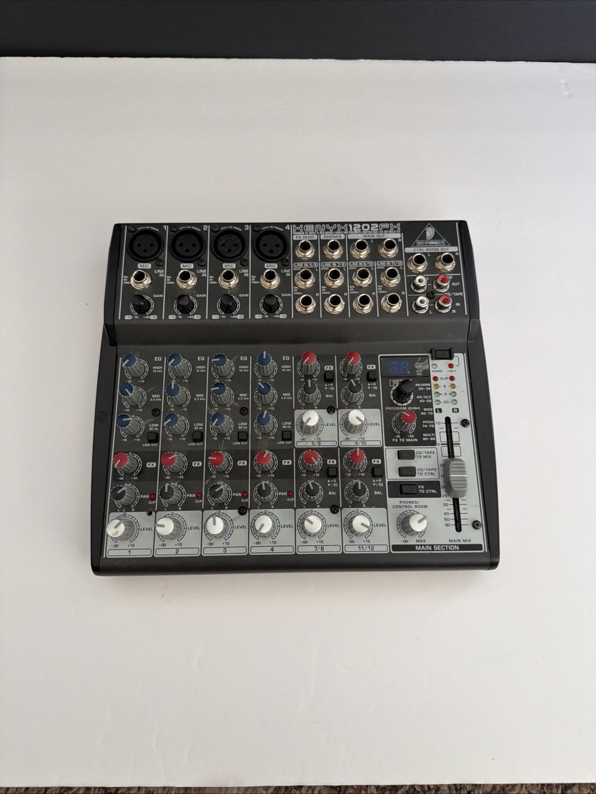 BEHRINGER XENYX 1202FX, 12-Input - 2-Bus Mixer No Power Adapter Tested/Works