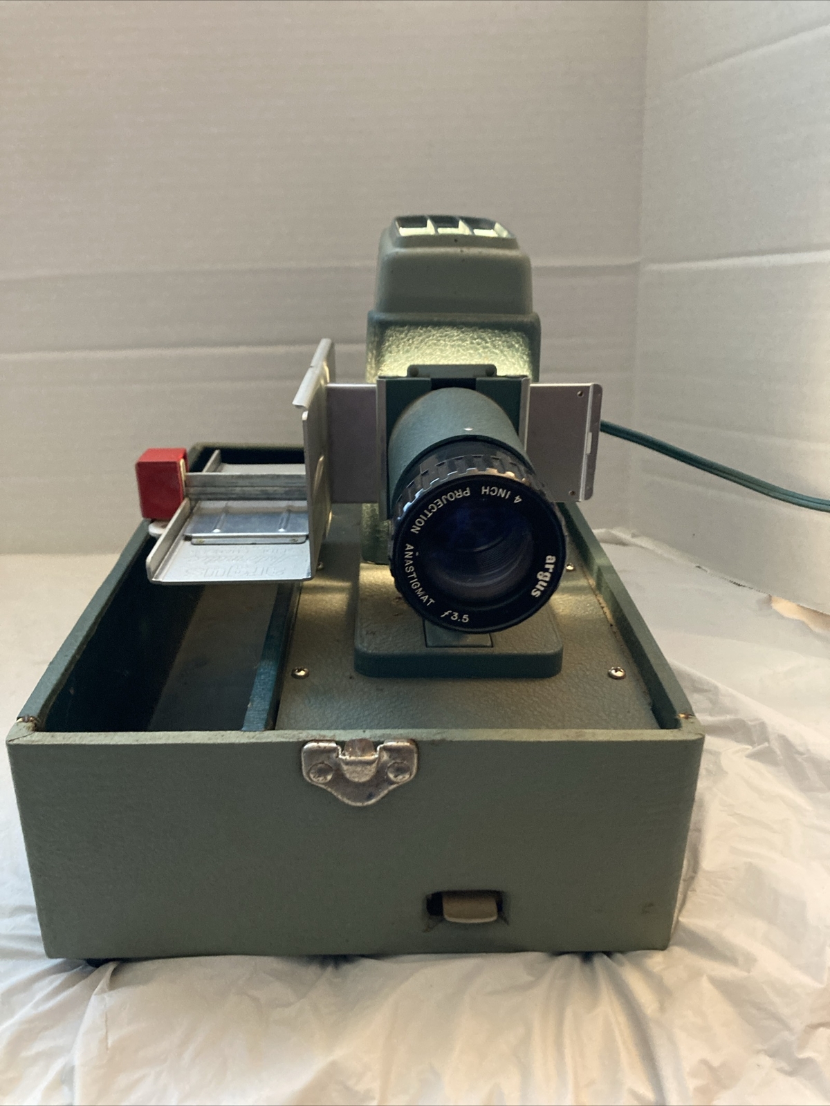 Vintage Argus 300 Automatic Slide Projector