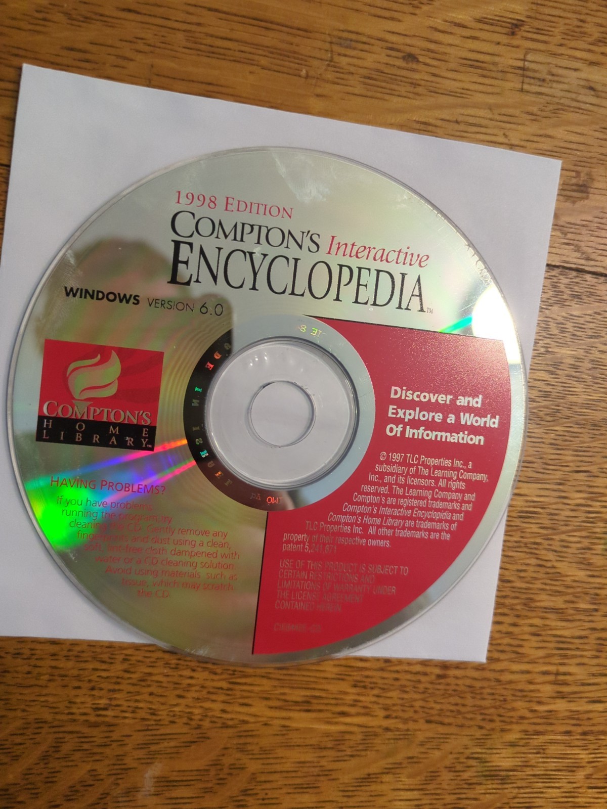 Compton's Interactive Encyclopedia - (1998 The Learning Company) - disc only