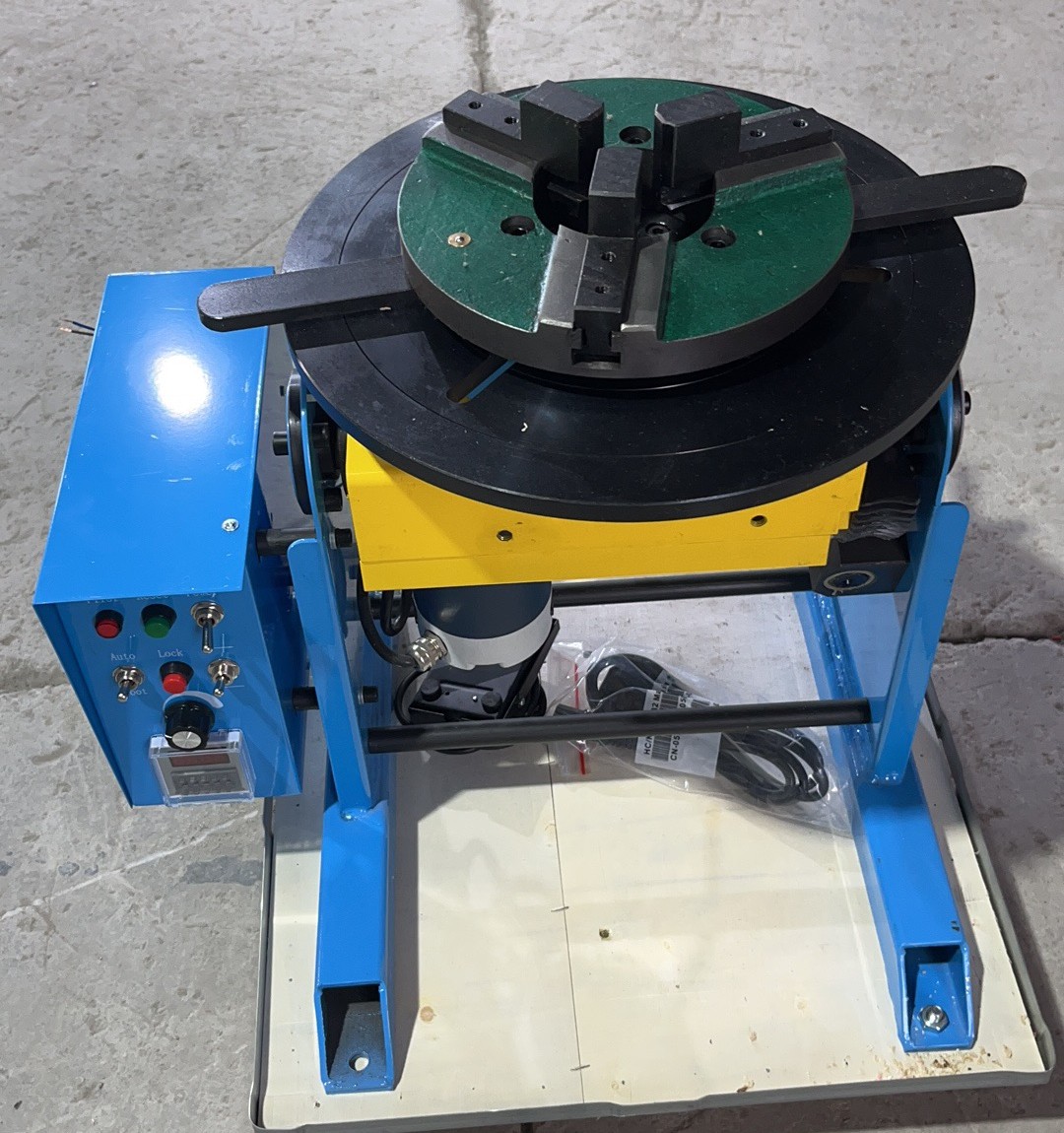 1~15RPM 30Kg Duty Welding Positioner Turntable Timing With 200Mm Chuck 220V