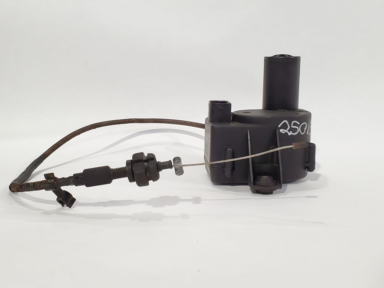 2000 BMW Z3 OEM Cruise Control Actuator with Cable