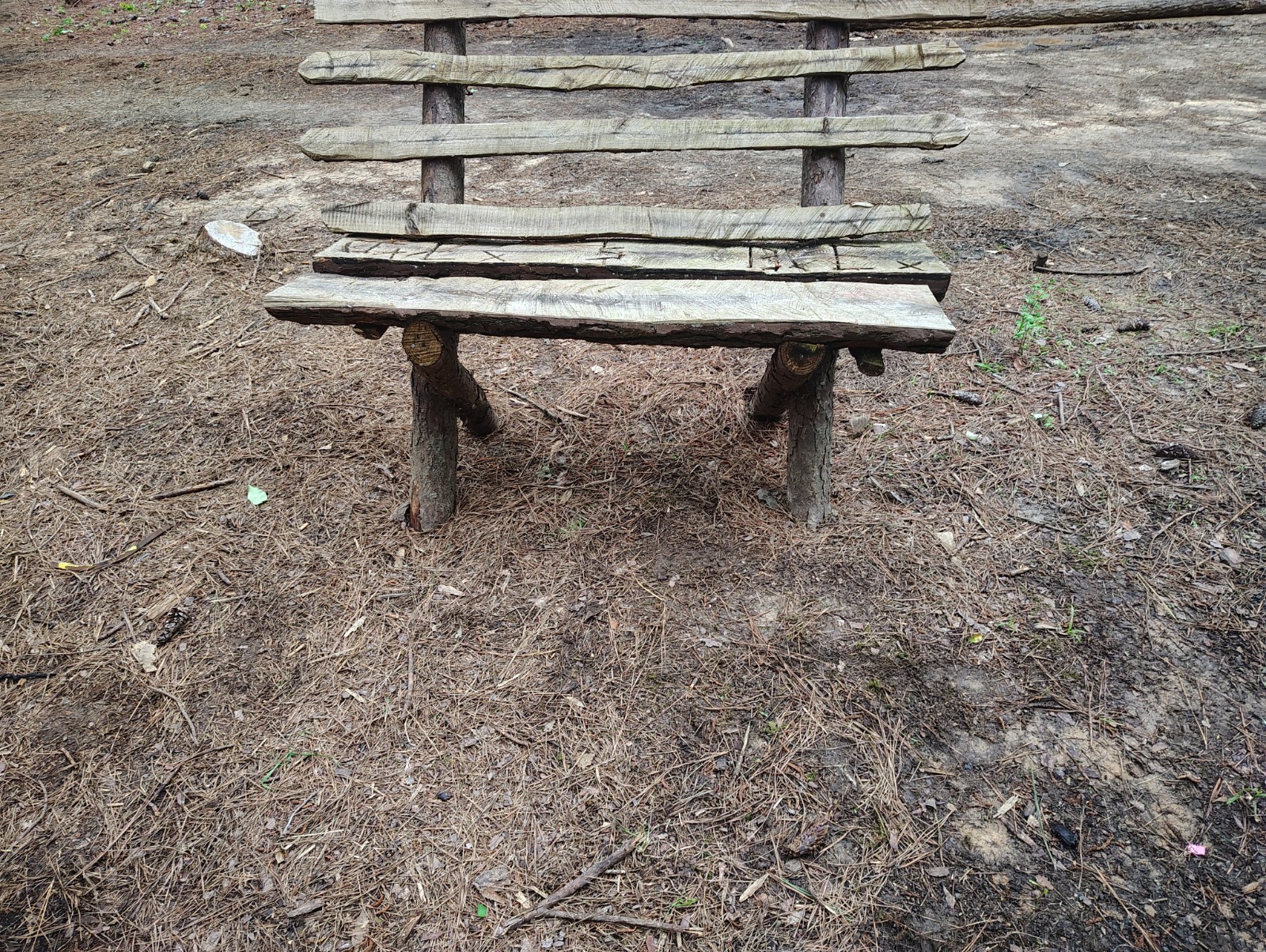 wooden bench