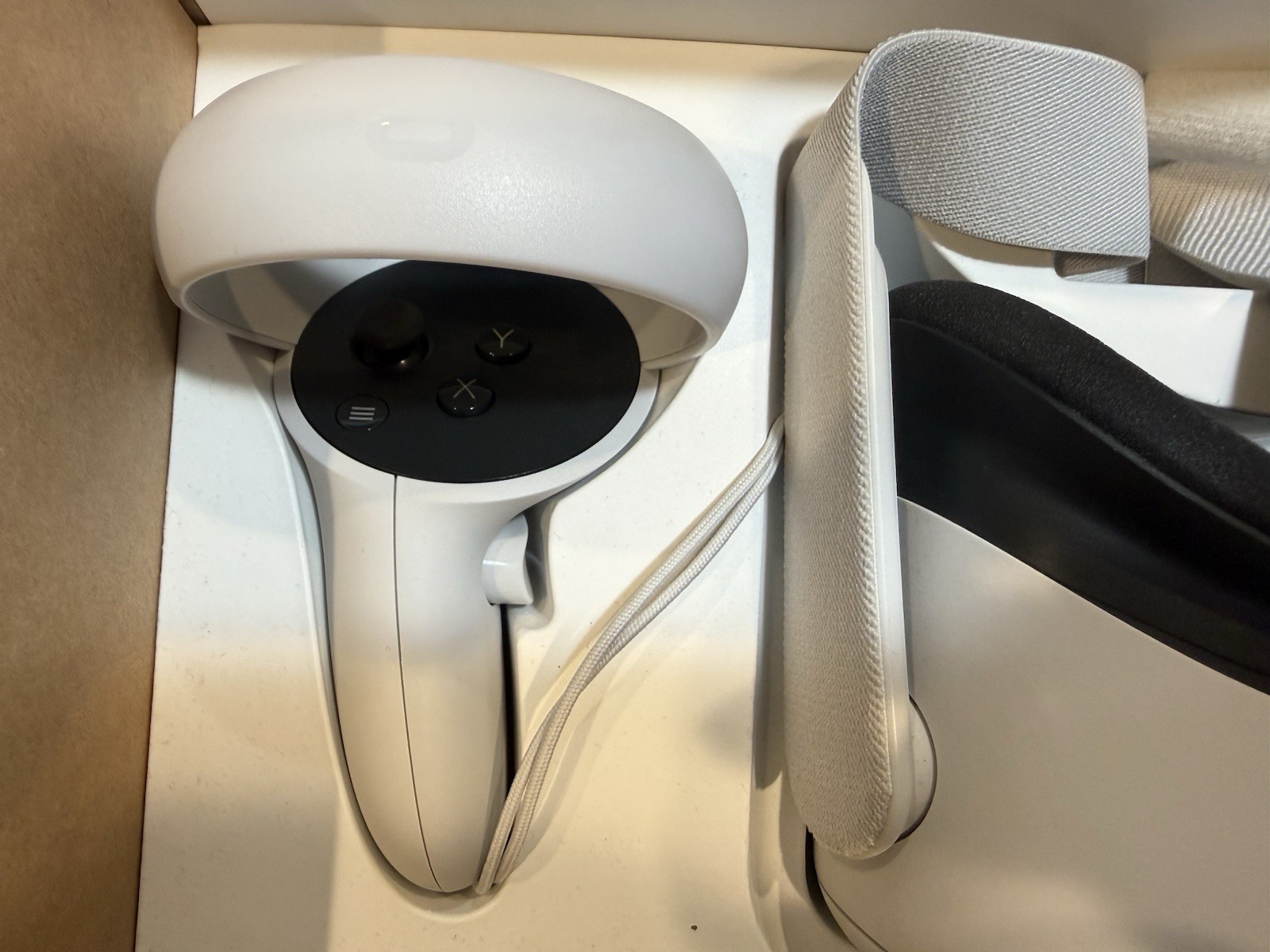 Meta Quest 2 VR Headset 128GB Boxed Excellent Condition w Controllers