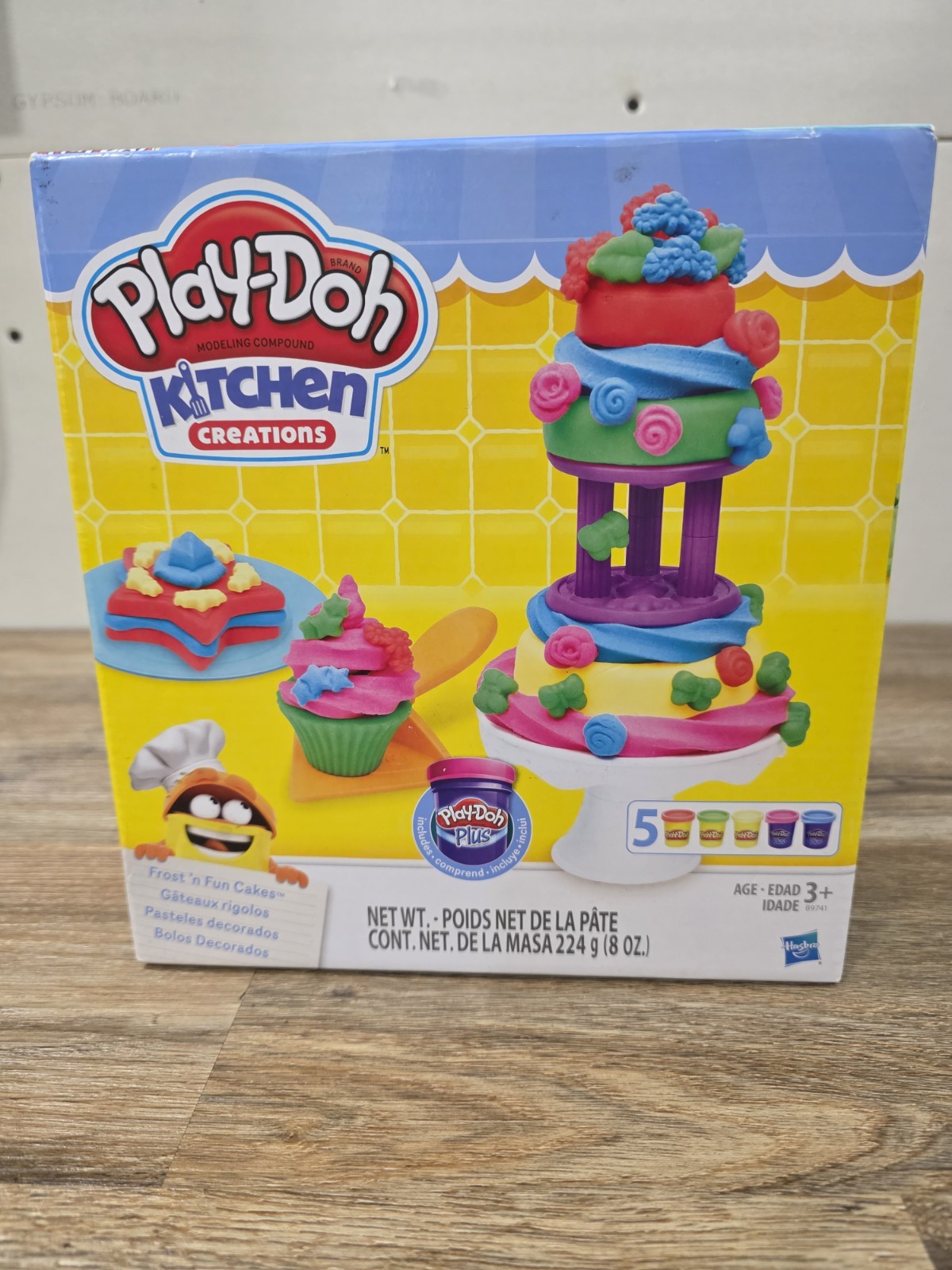 Frost N Fun Cakes Play-Doh Kitchen Creations Hasbro Play Doh PlayDoh 2016 New