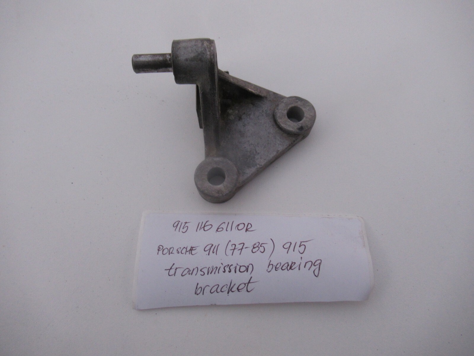 Porsche 911('77-'85) 915 Transmission Bearing Bracket   9151166110R   C#113