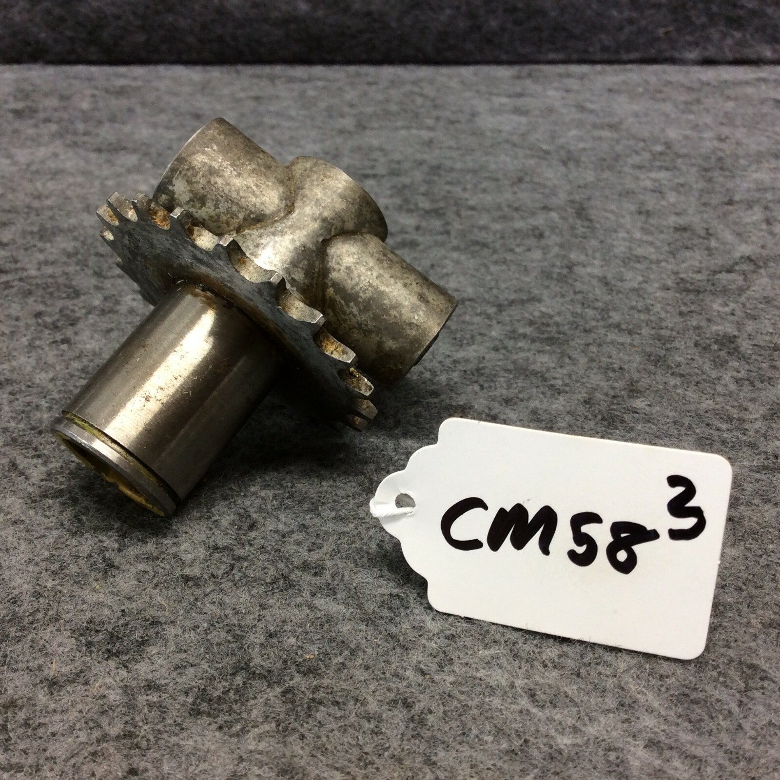 Beechcraft Control Column Roller Chain Sprocket Assy P/N 35-524274