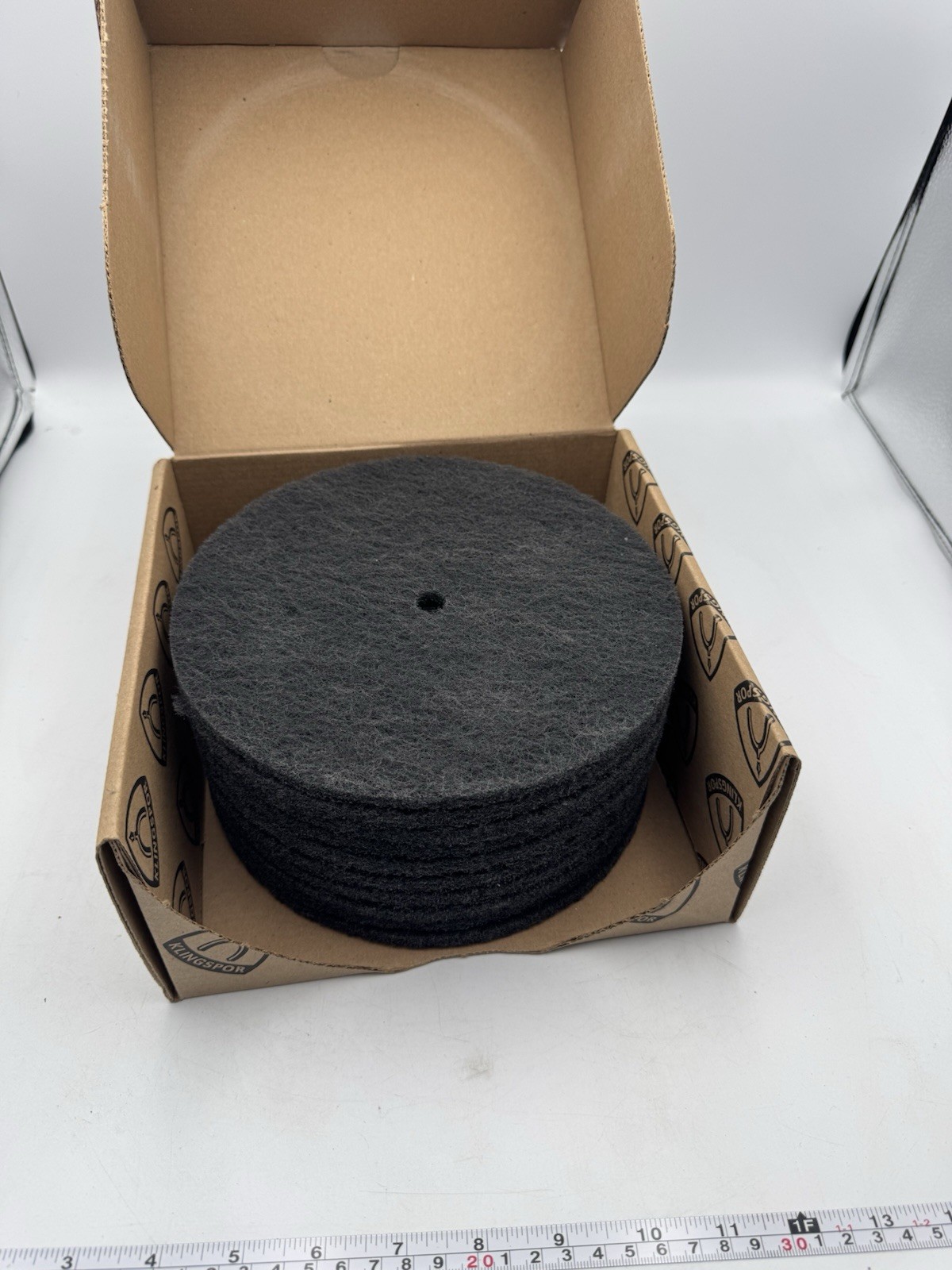 Klingspor NWTVFIN-20012 Non Woven Plain Discs VERY FINE 8 IN X 1/2" IN CH