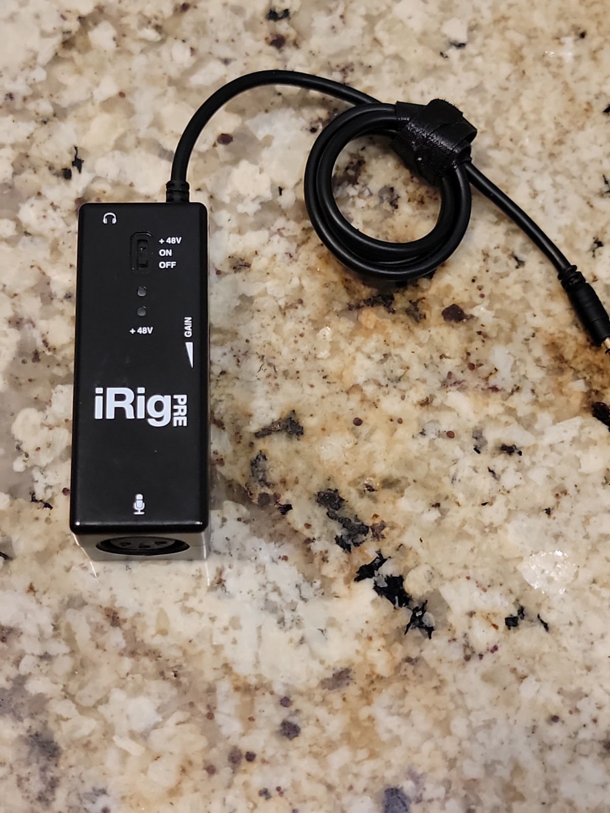 iRig Pre Multimedia XLR Microphone Interface w/ Phantom Power Mobile Recording