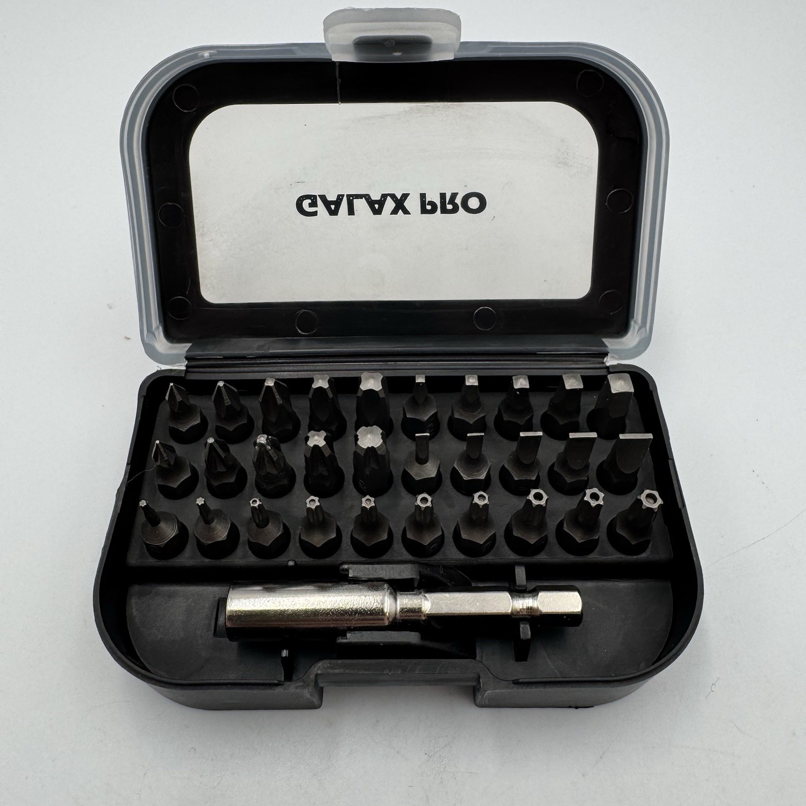 Set of 30 Bits with Magnetic Holder and Plastic Case