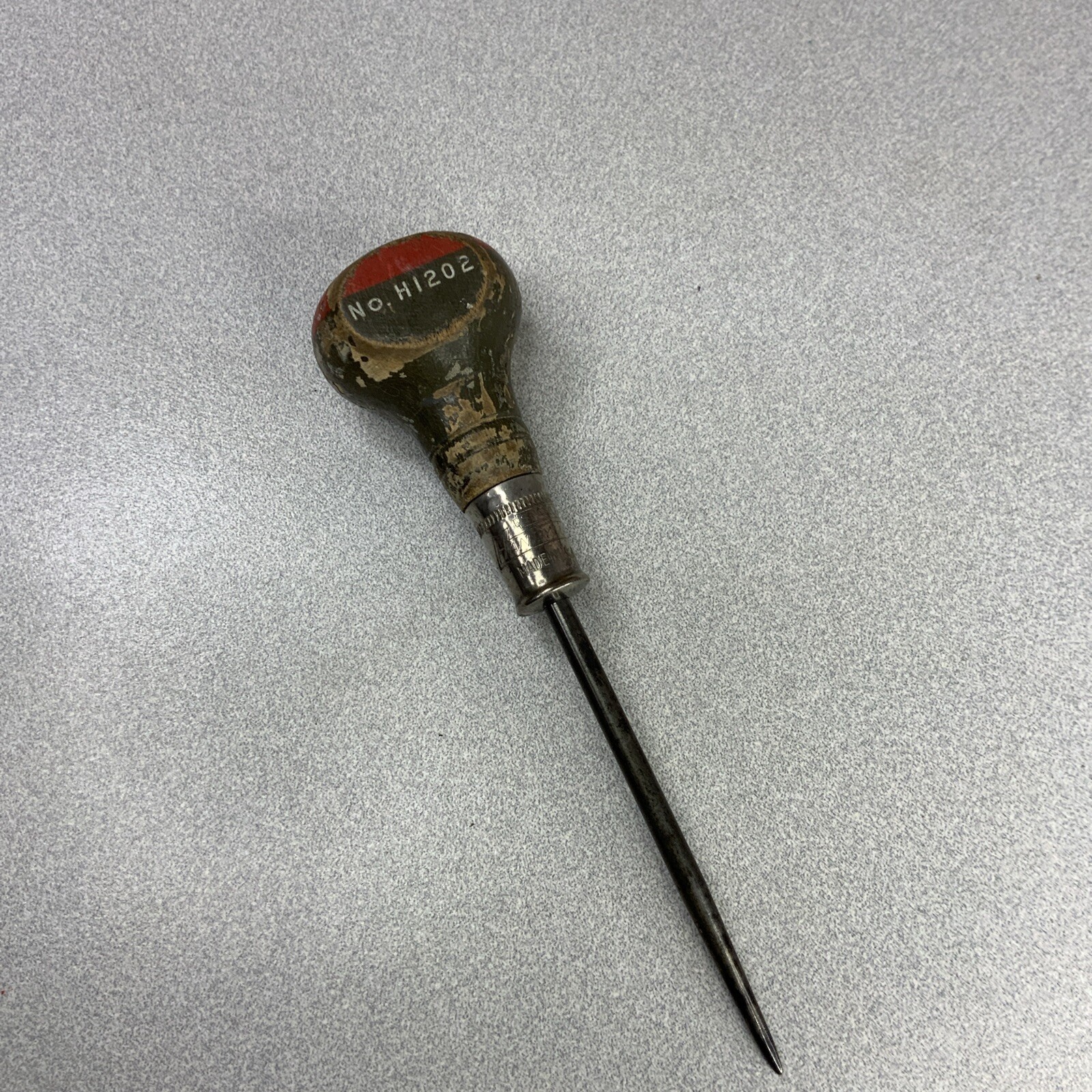 Vintage Stanley Handyman Vintage  H1202 Awl Green And Red Wood Handle, USA