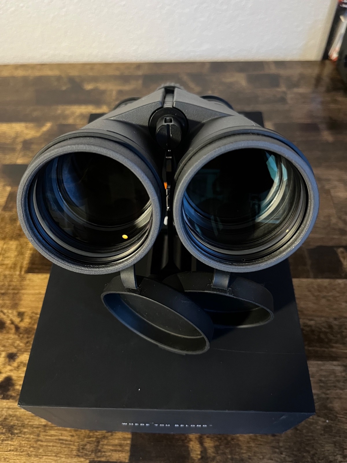 TRACT TORIC UHD SCHOTT HT 15X56 binocular