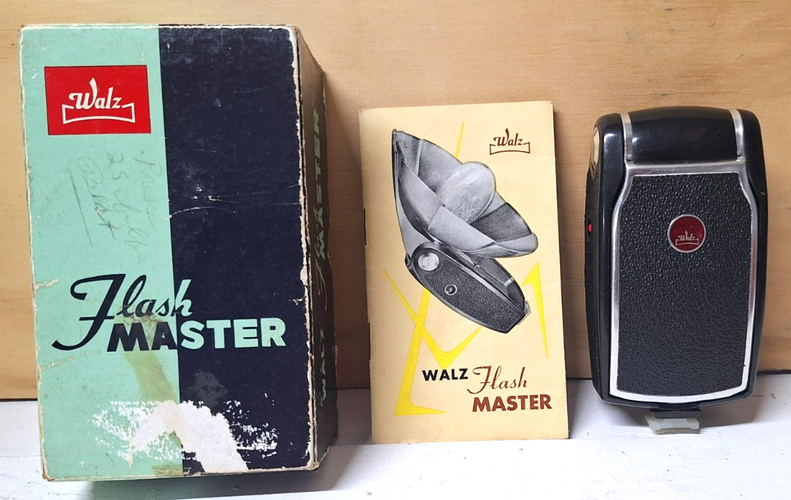 Vintage Walz Flash Master with Original Box and Instruction Manual