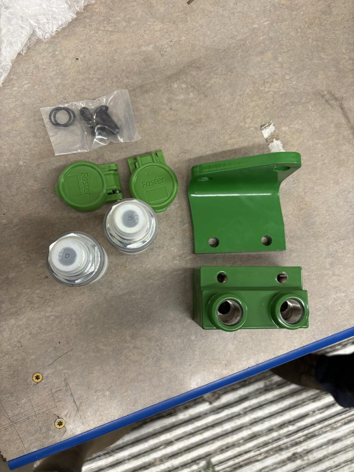 John Deere 10 20 Series SCV Update Kit