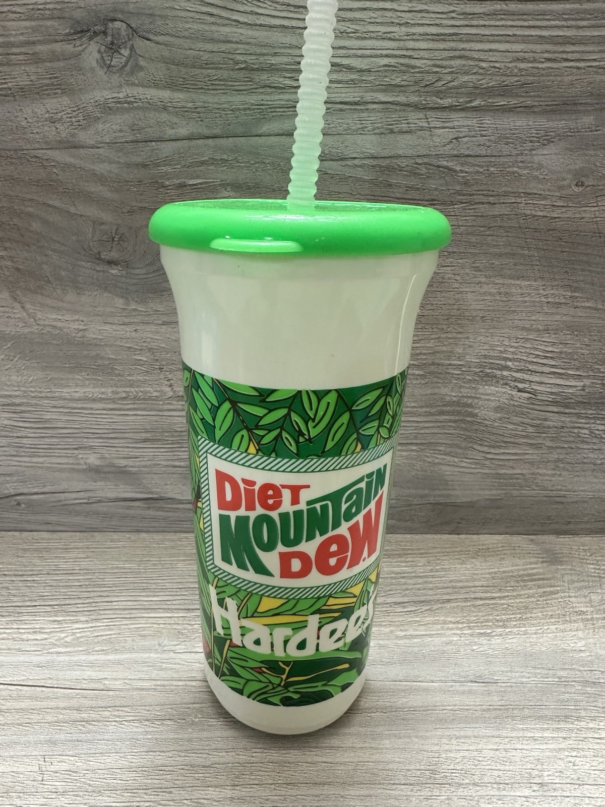 VTG MOUNTAIN DEW/ Diet Mountain Few PLASTIC CUP 1990s Hardee’s Rare!!!