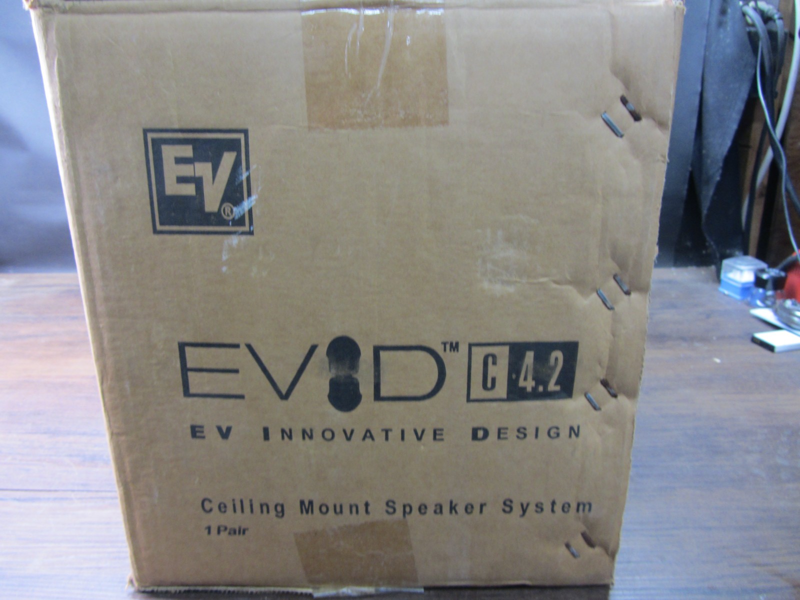 Electro-Voice C4.2 4-Inch Ceiling Two-Way Speakers (Pair) open box