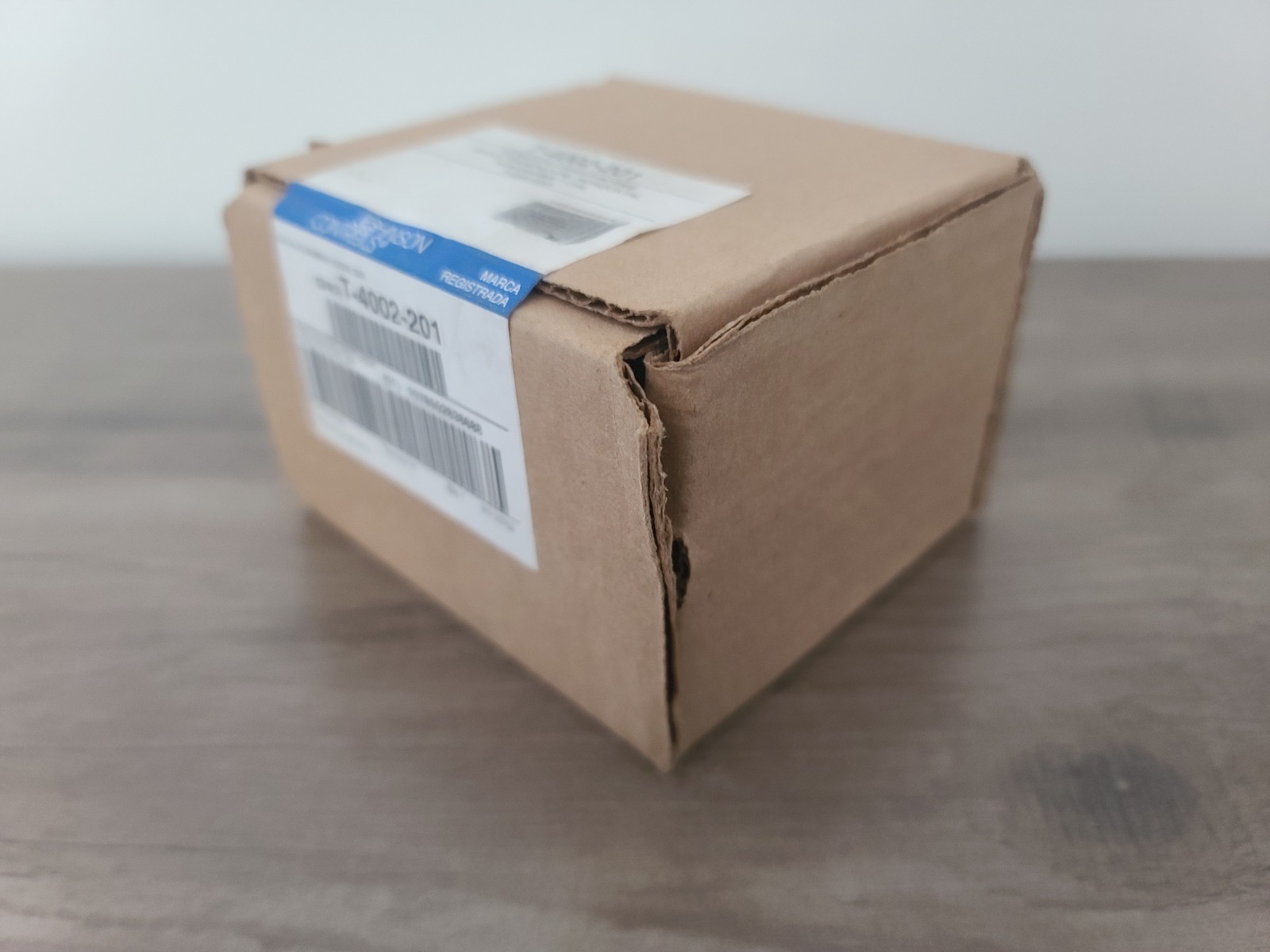 Johnson Controls T-4002-201 Pneumatic Thermostat, Single Temperature, Heating