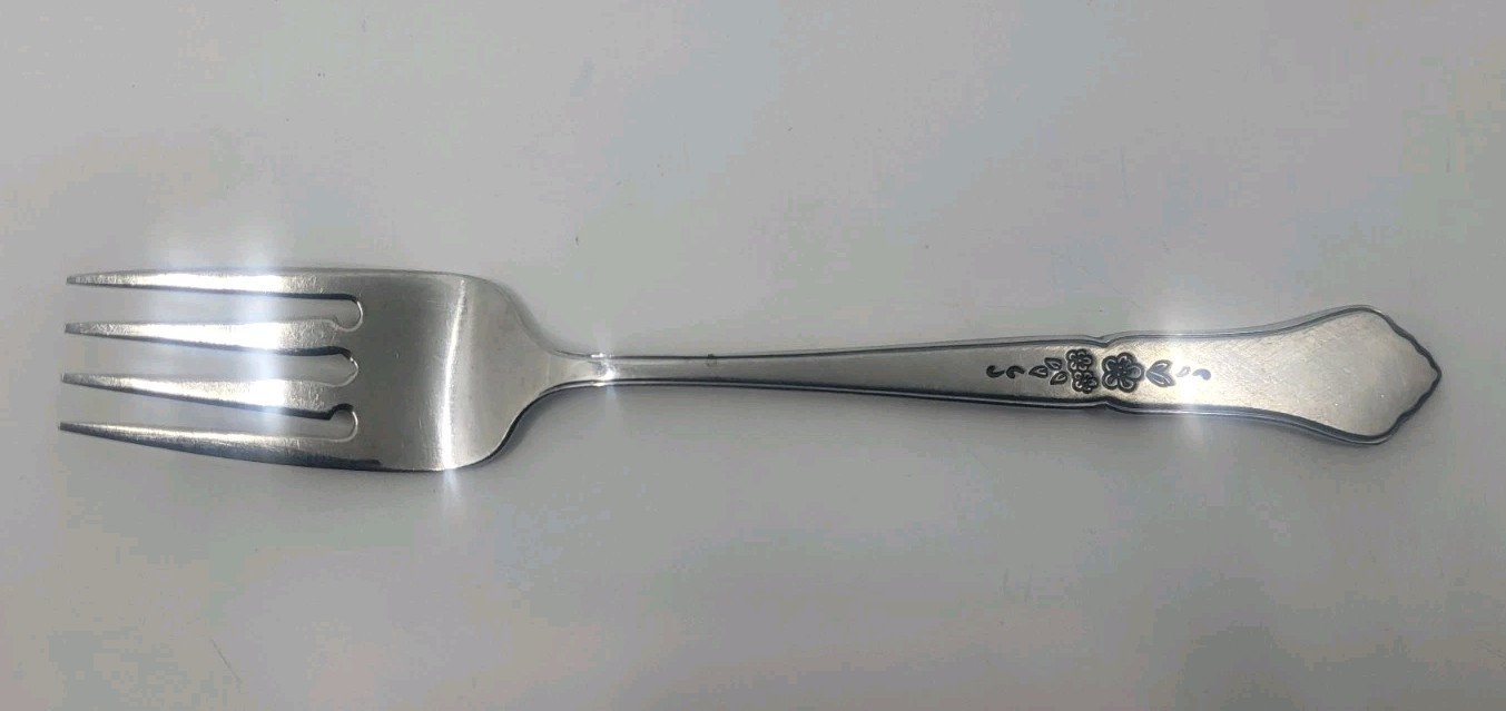 ONEIDA STAINLESS ASHMORE SALAD FORK - 6 1/4" - 011C