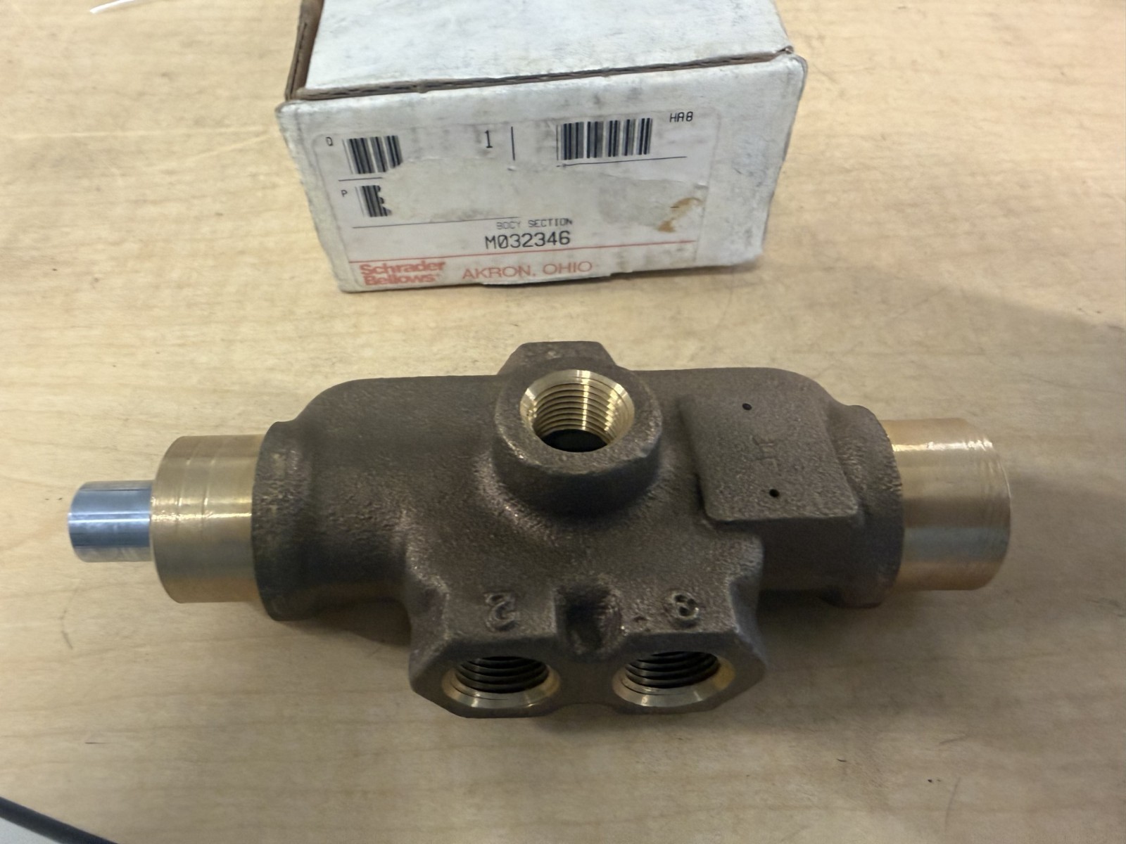 Parker Schrader Bellows #M032346 Valve Body Section