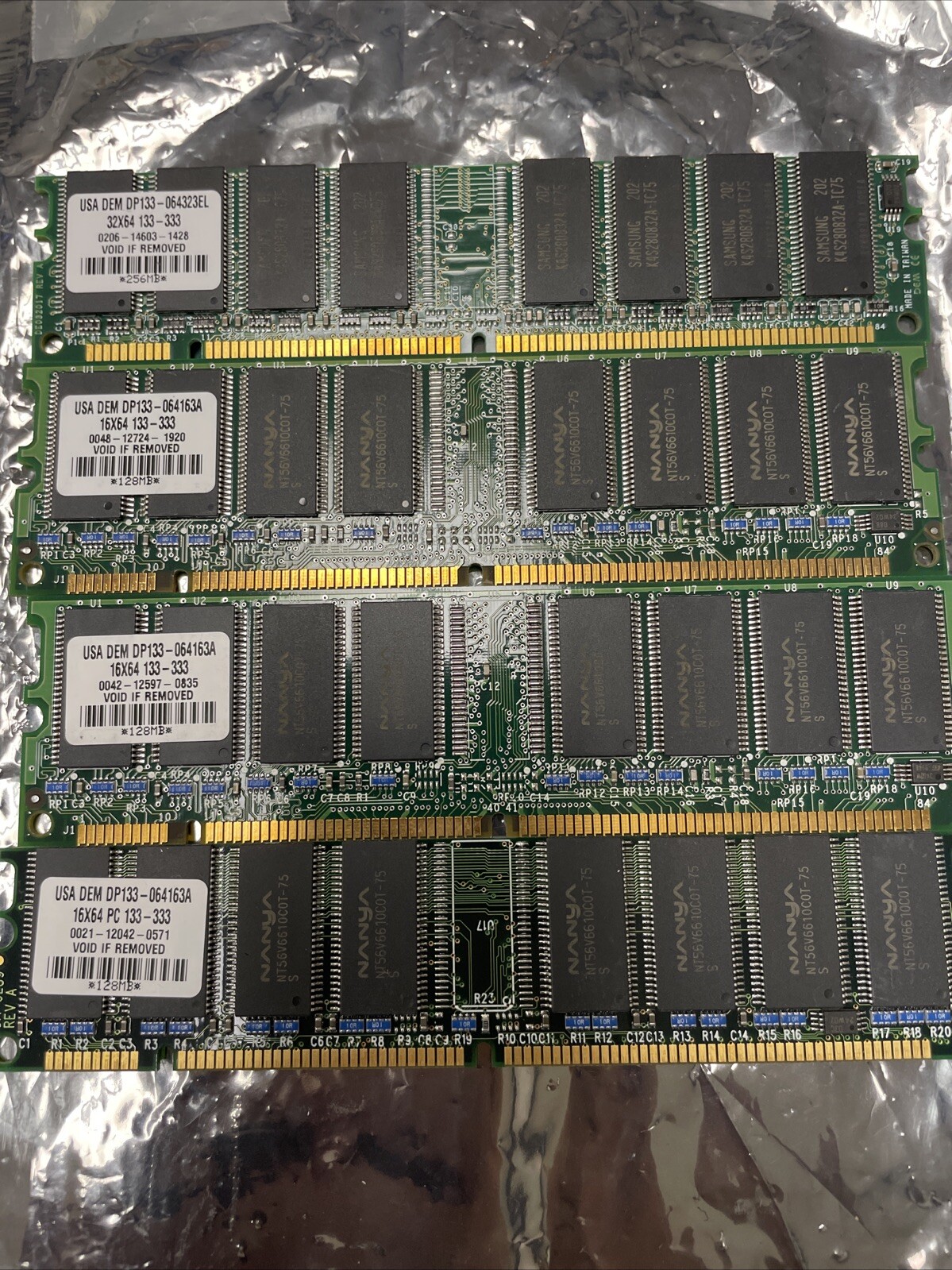 COMPUTER CARD CIRCUIT BOARD USA DEM DP133-064163E/064323E16X64 133-333. Lot Of 4