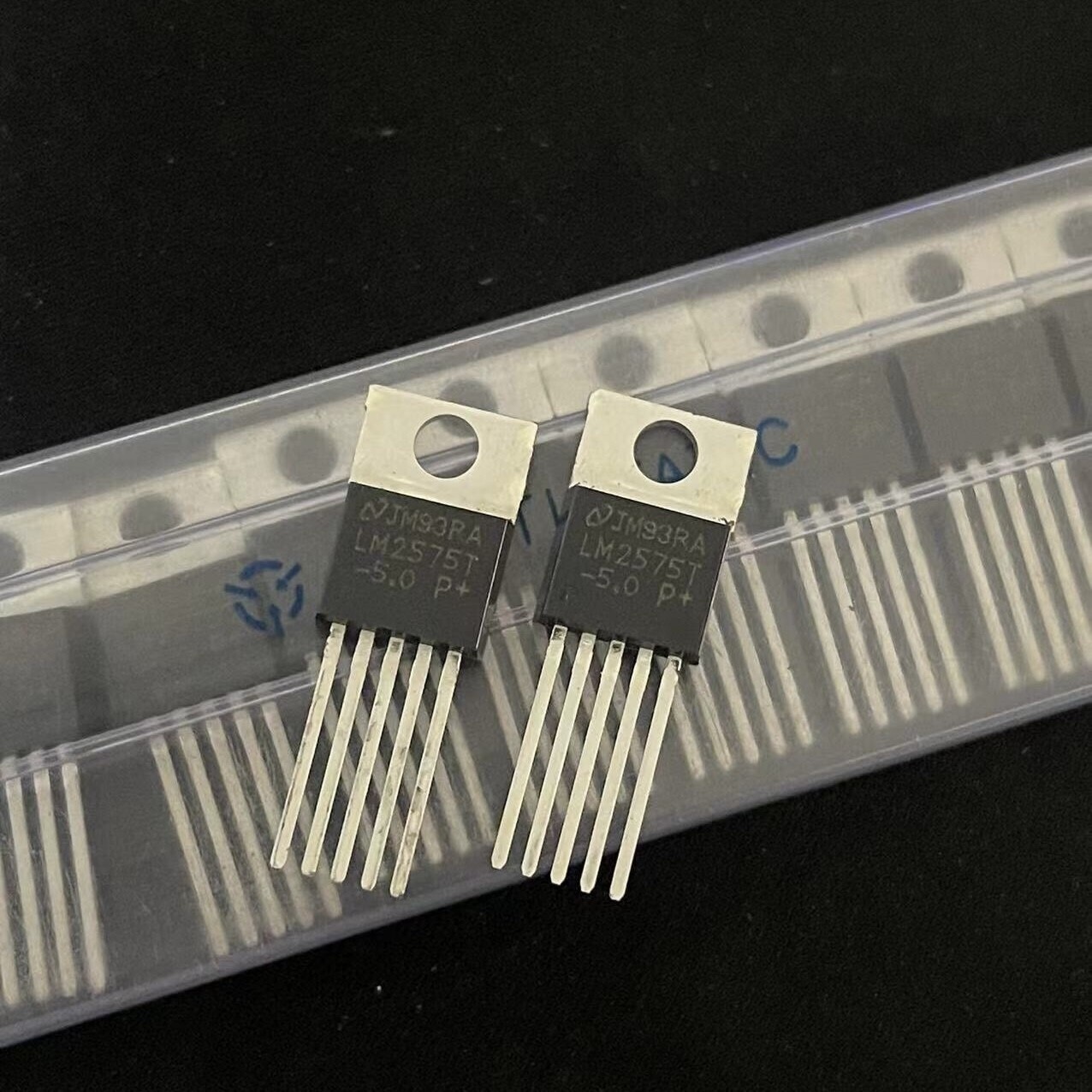 New LM2575T-5.0 Voltage Regulator 5V 1A TO-220-5 x 10pcs #pq