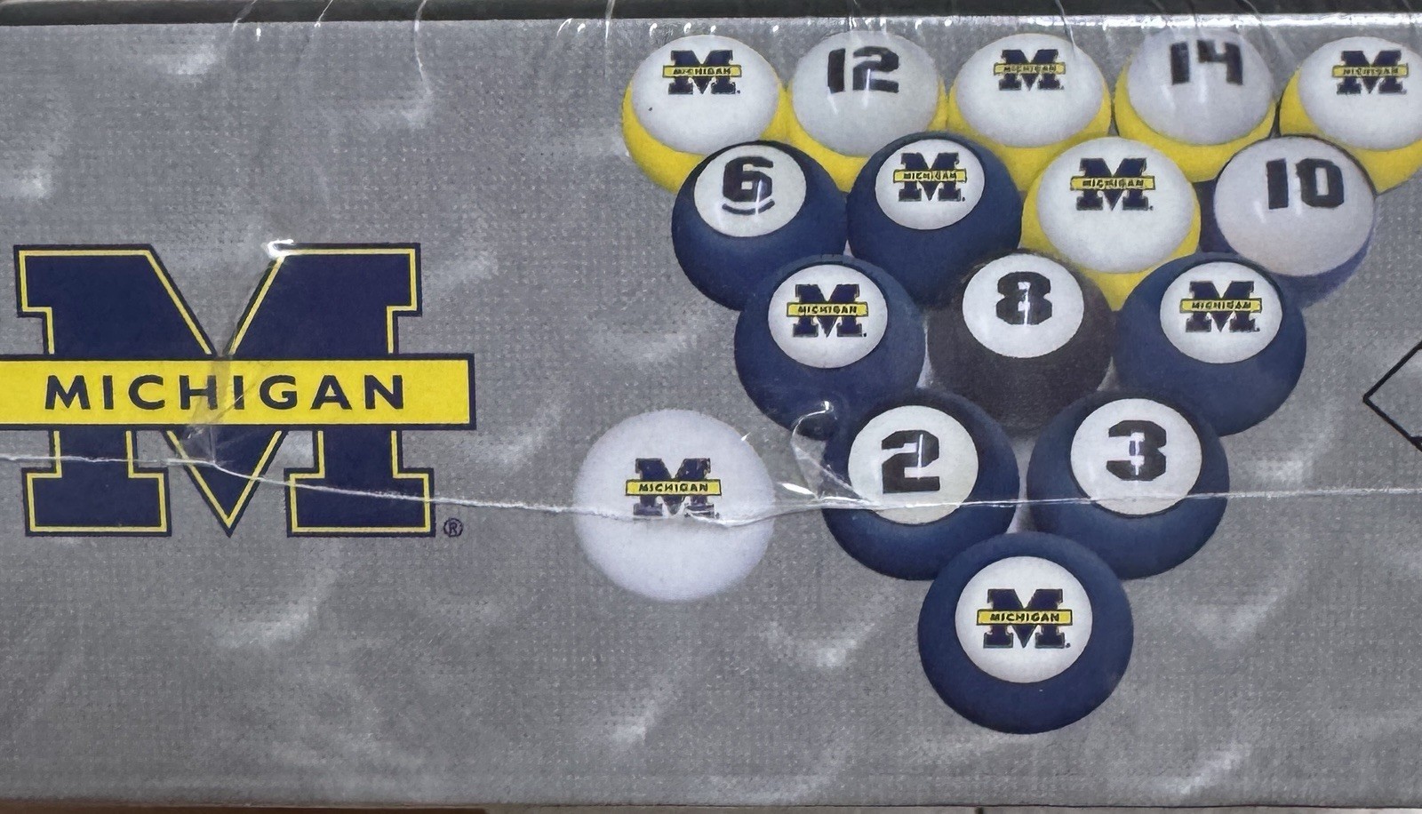 New Sealed Michigan Wolverines Billiard Ball Set NCAA 16 Balls Sports Fan