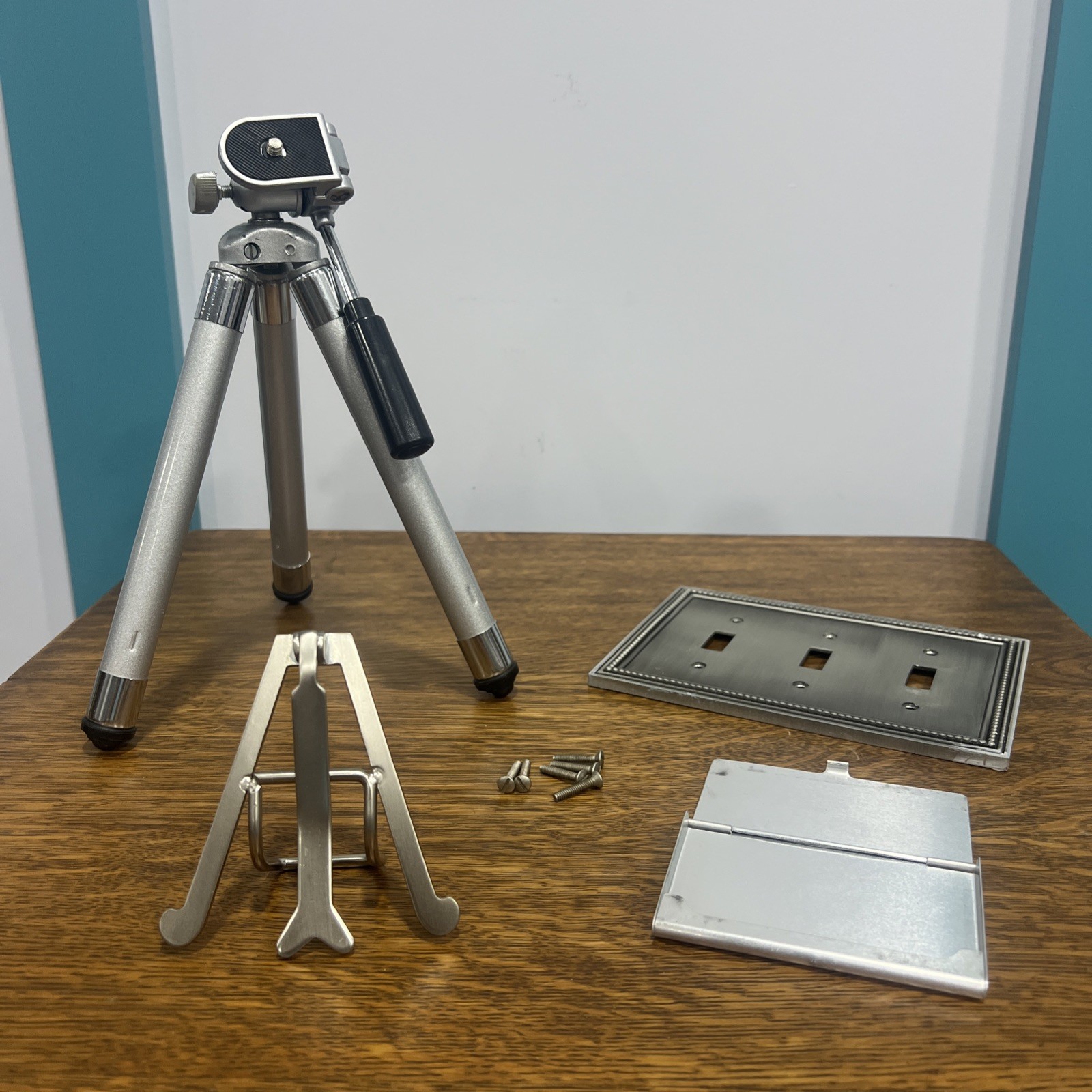 LOT OF 4 Vintage Metal Wallet Easel Light Switch Cover & Camera Tripod Silver