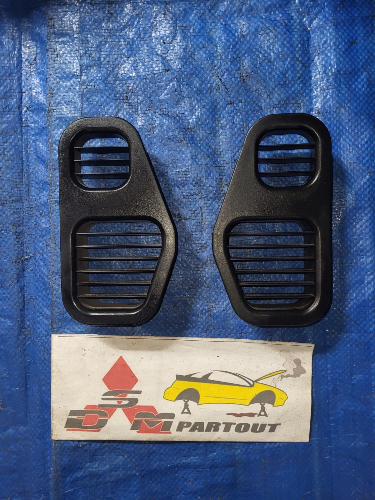 95-99 Eclipse Talon 2G DSM Dash Side HVAC Vent Set stock#M1