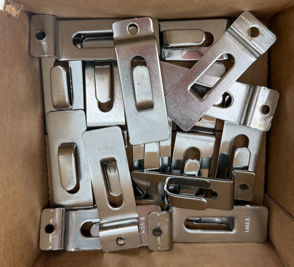 Lot of 15 Chrome Notch Hooks Slatwall Picture Frame Photo Hangers Hardware