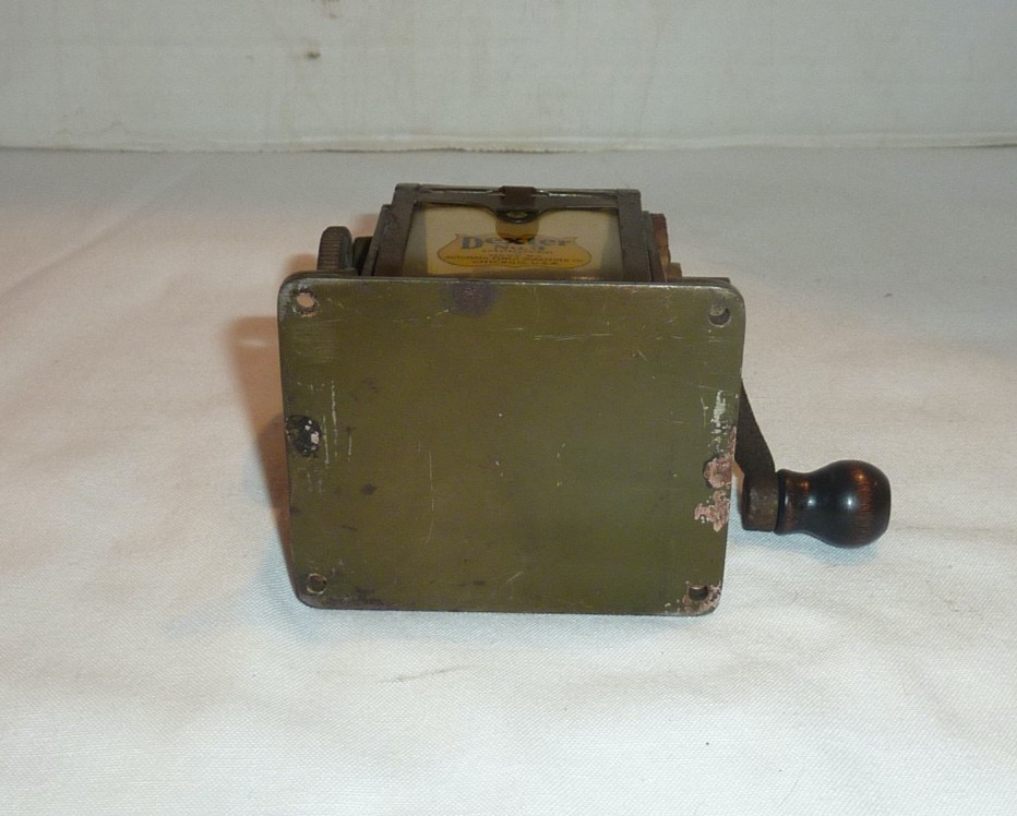 vintage dexter no 3 pencil sharpener
