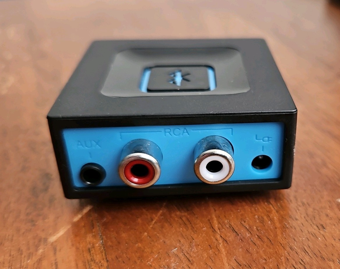 Logitech SR0189 Bluetooth Audio Adapter for Speakers